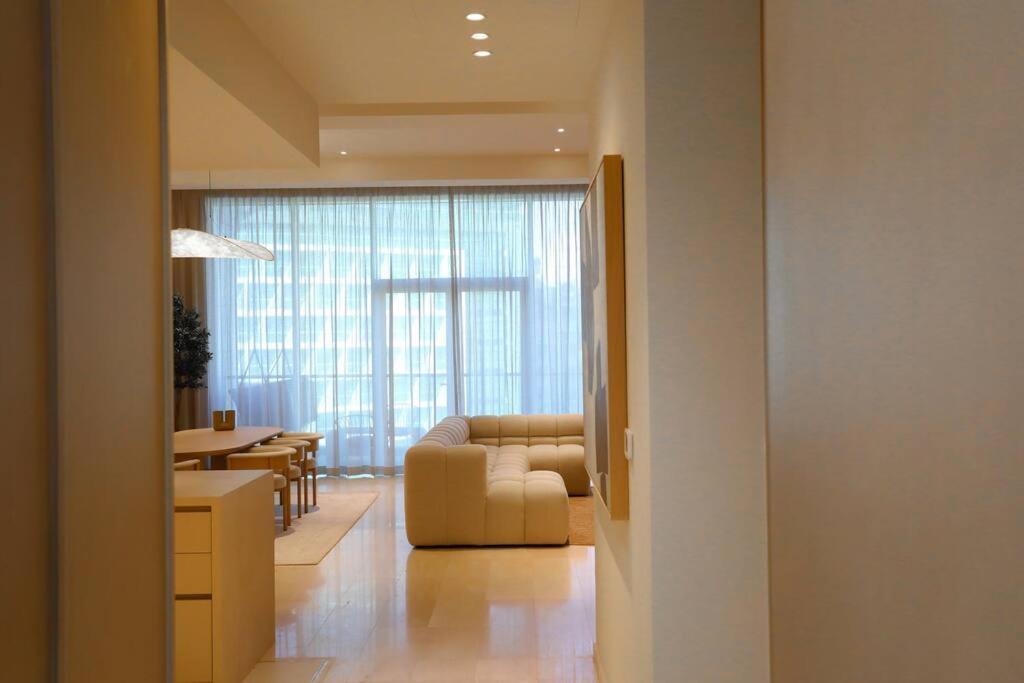 Penthouse West Apartment