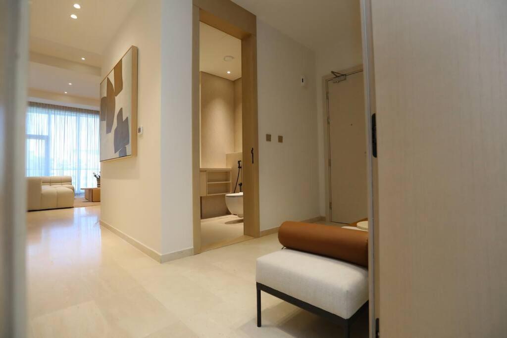 Penthouse West Apartment *