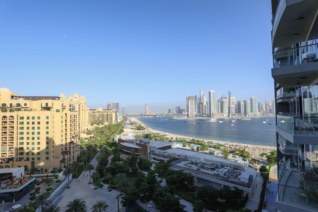 Penthouse West * Dubai