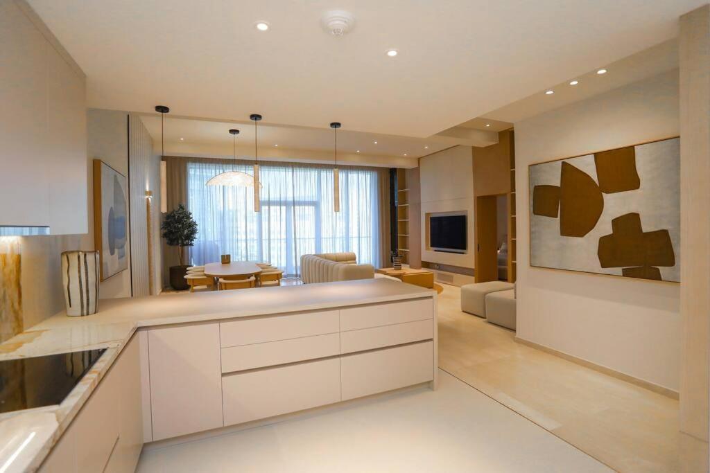 Penthouse West * Dubai