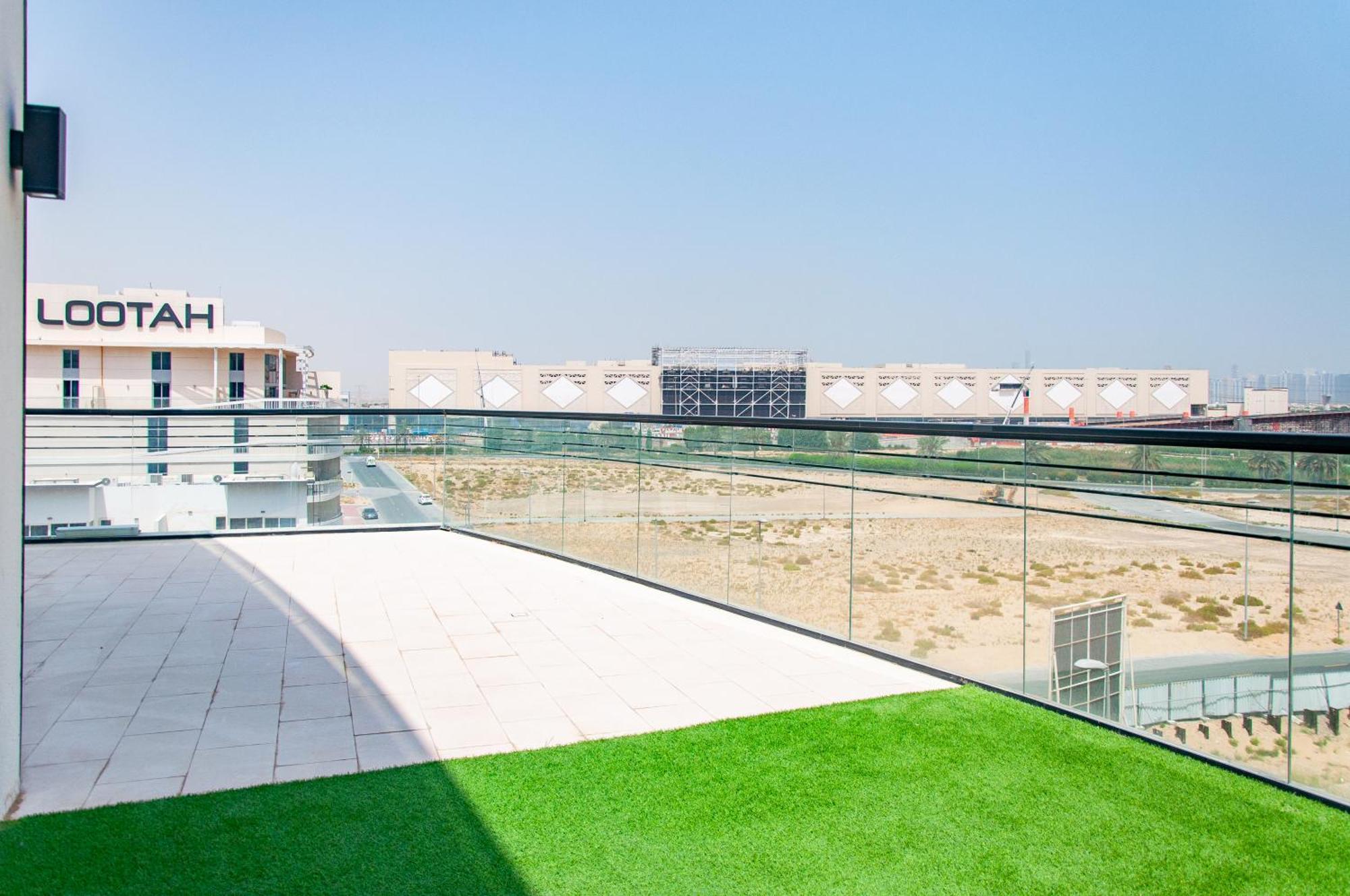 Apartment Sophisticated 2 Bedroom With Lush Interiors In Jvc
