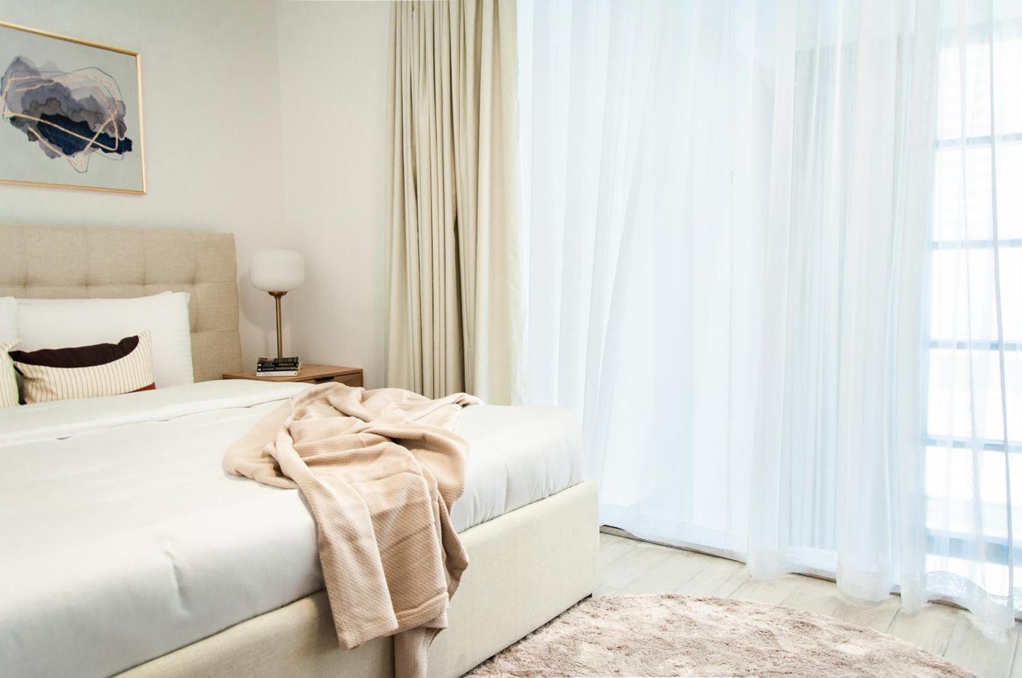 Sophisticated 2 Bedroom With Lush Interiors In Jvc Apartment *
