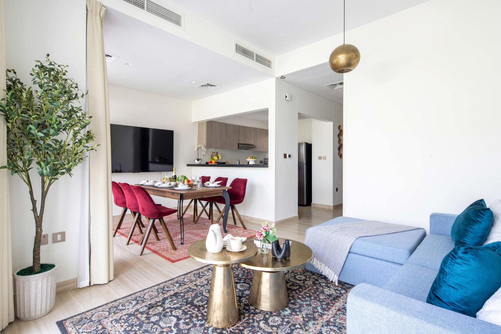 Frank Porter - Damac Hills Richmond Villa *
