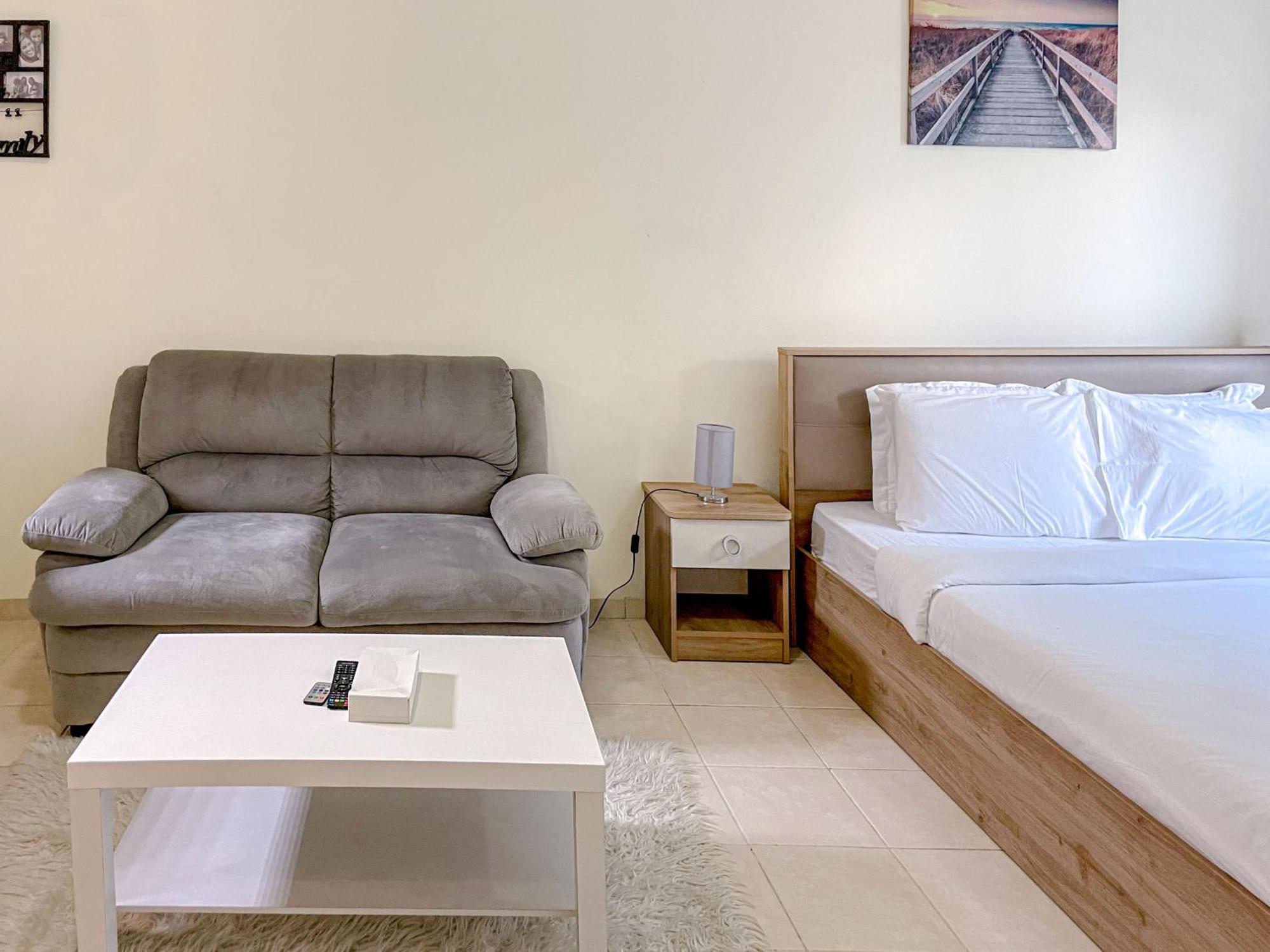 Apartment Convenient Near Metro *
