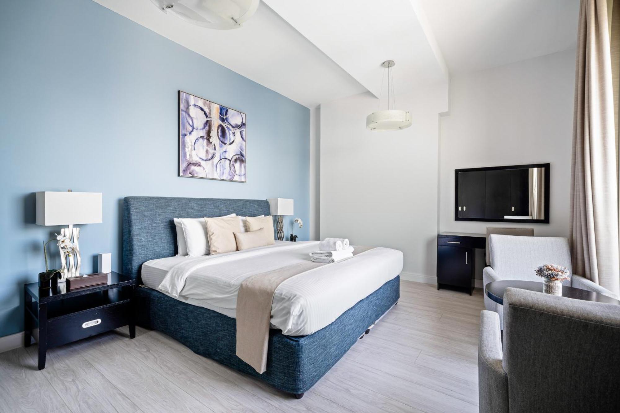 5 Star Luxury Sea View *