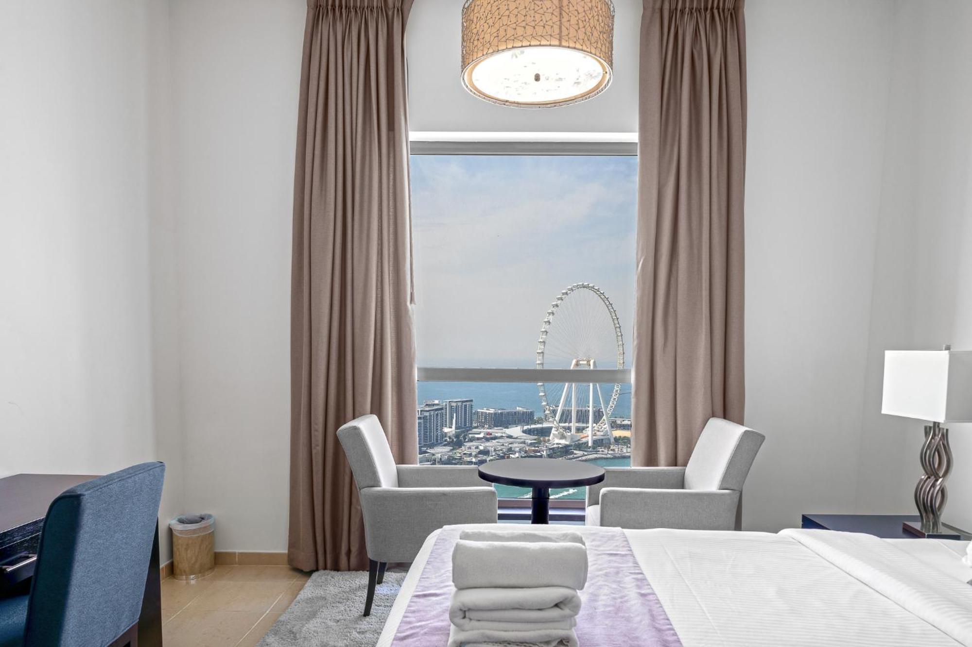 Breathtaking Sea View Apartment Dubai