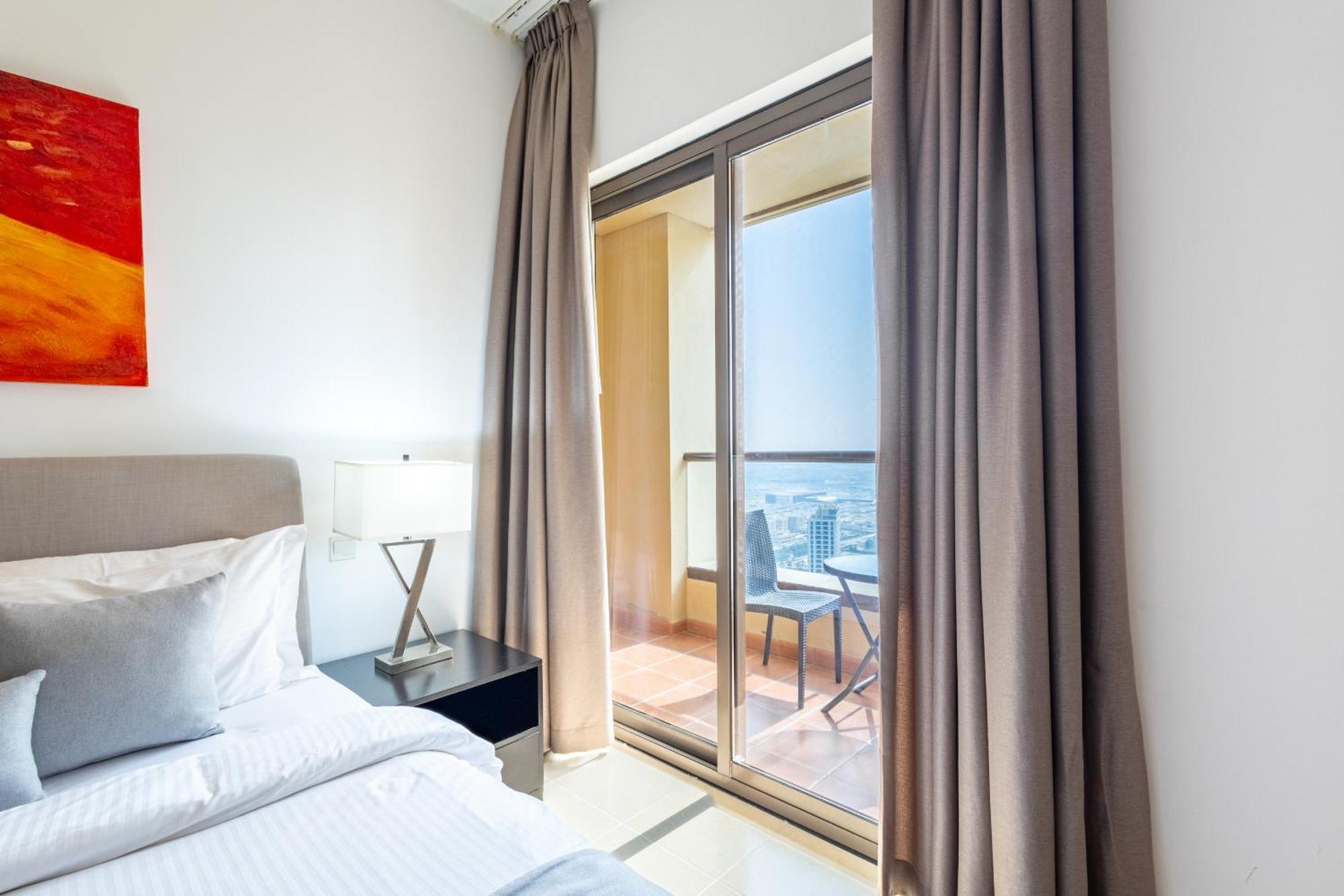 Luxury Sea View Apartment Dubai