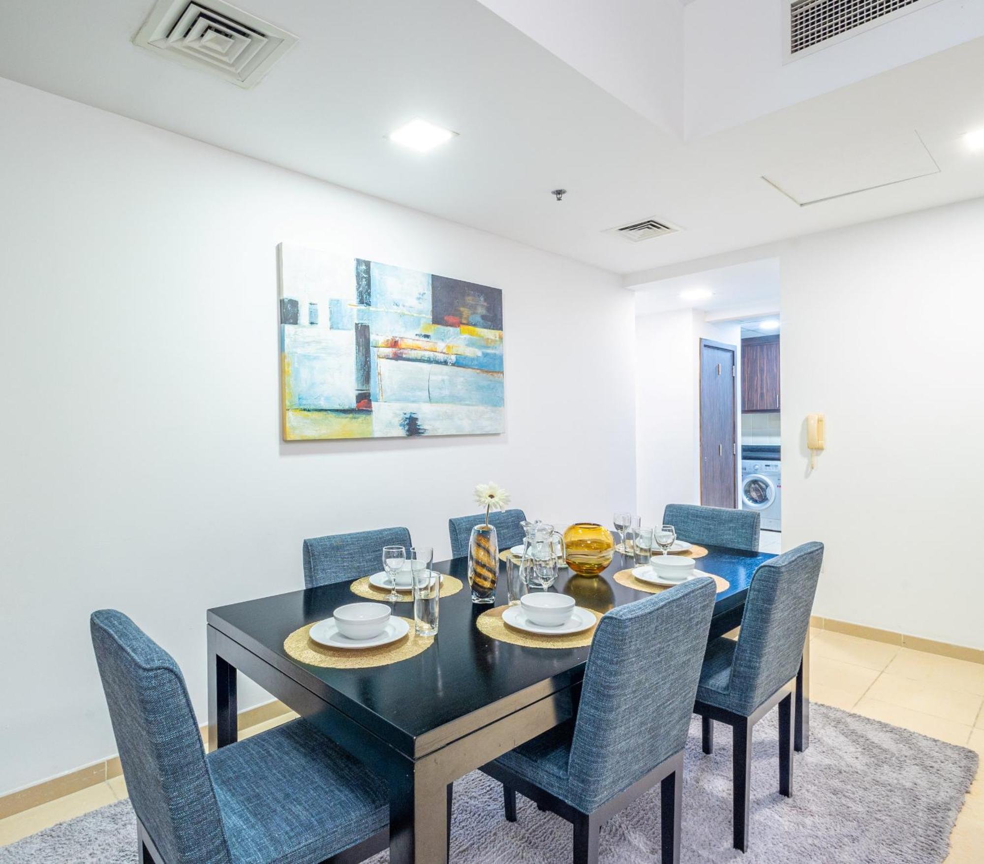 Luxury Sea View Apartment Dubai