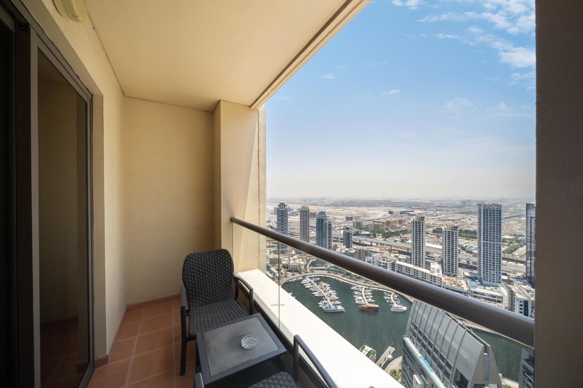 Marina And Sea View Luxury Apartment
