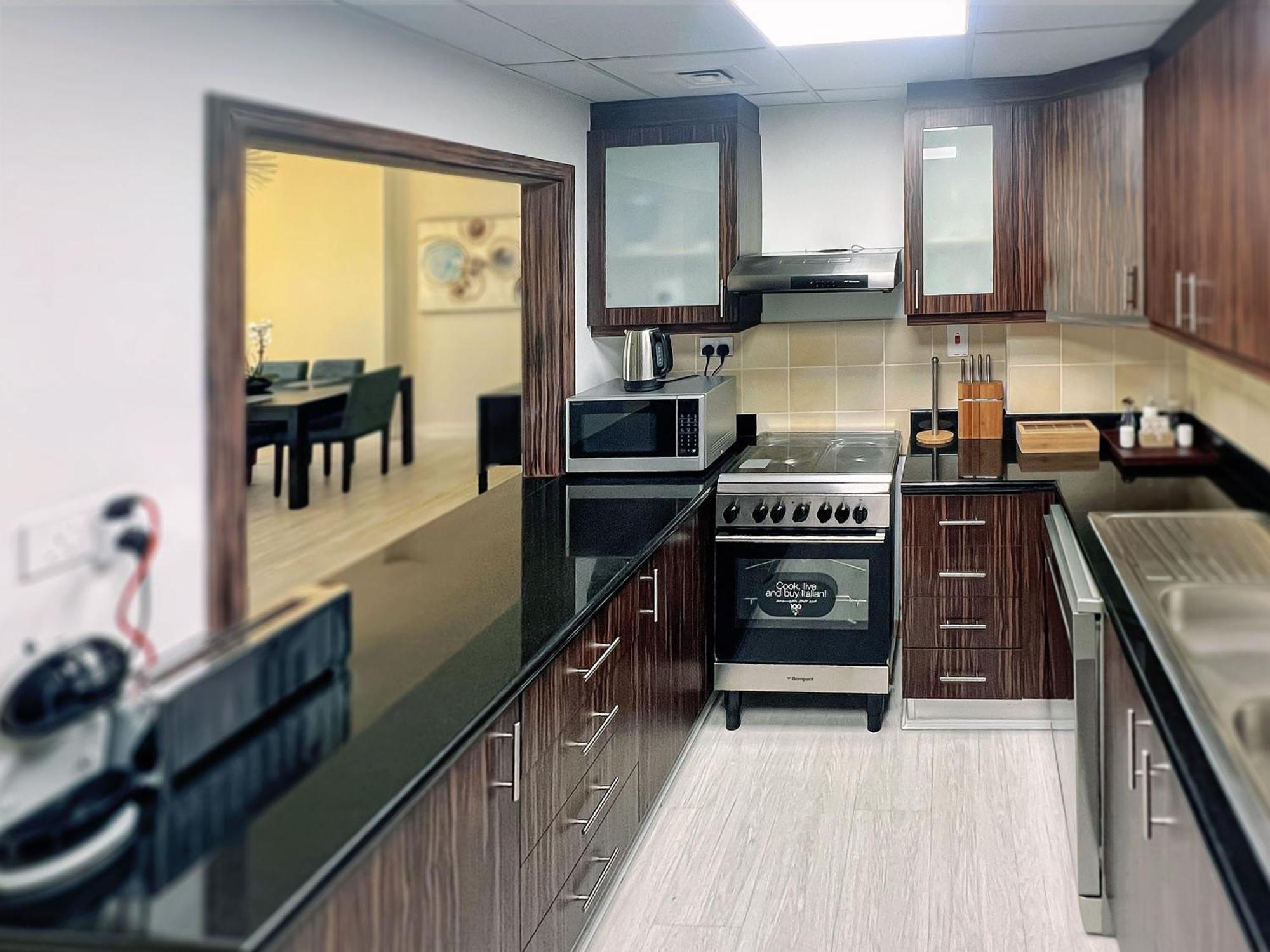 Marina View Luxury Apartment *