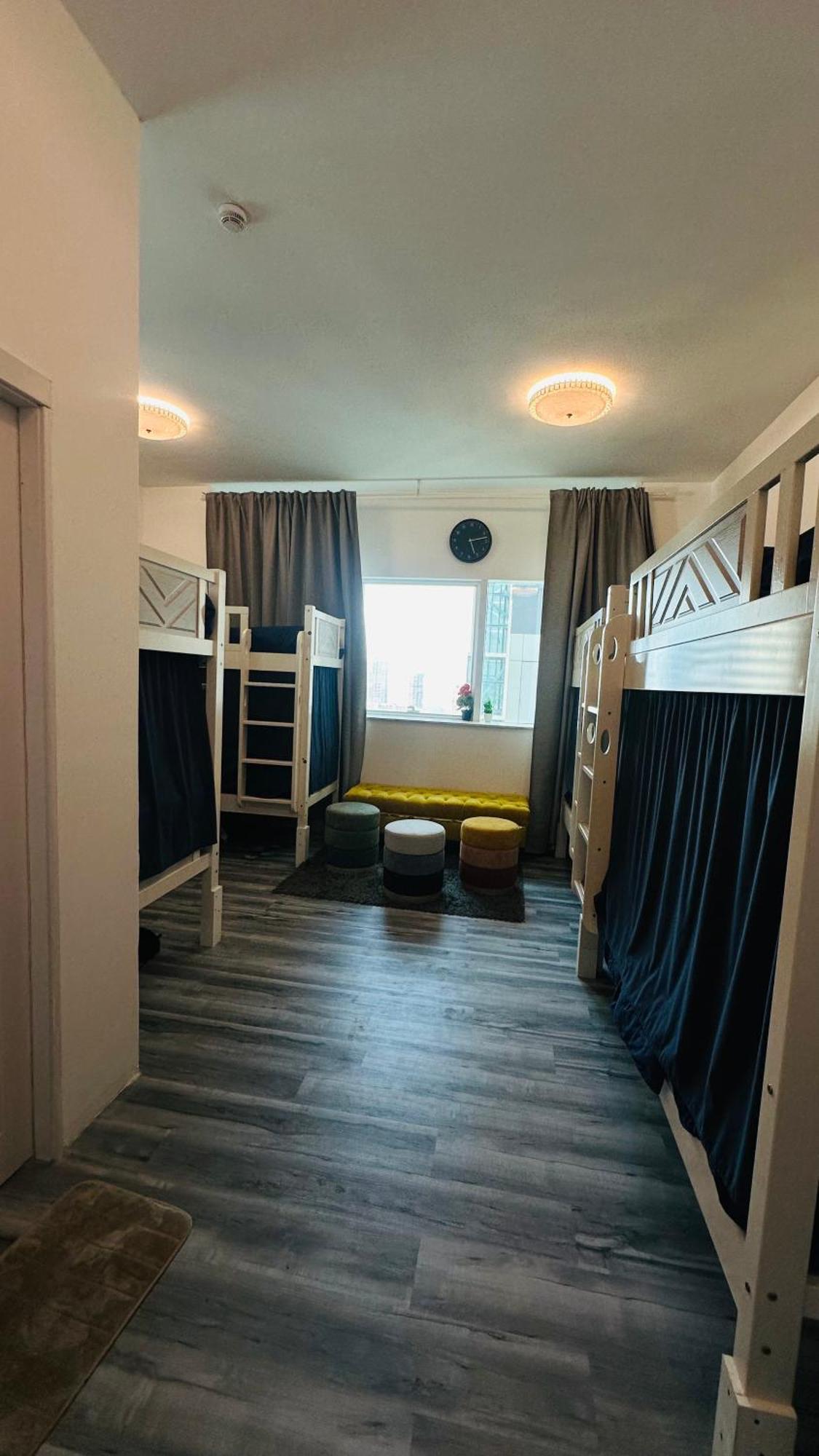 Hostel Urban Panda Marina Dubai