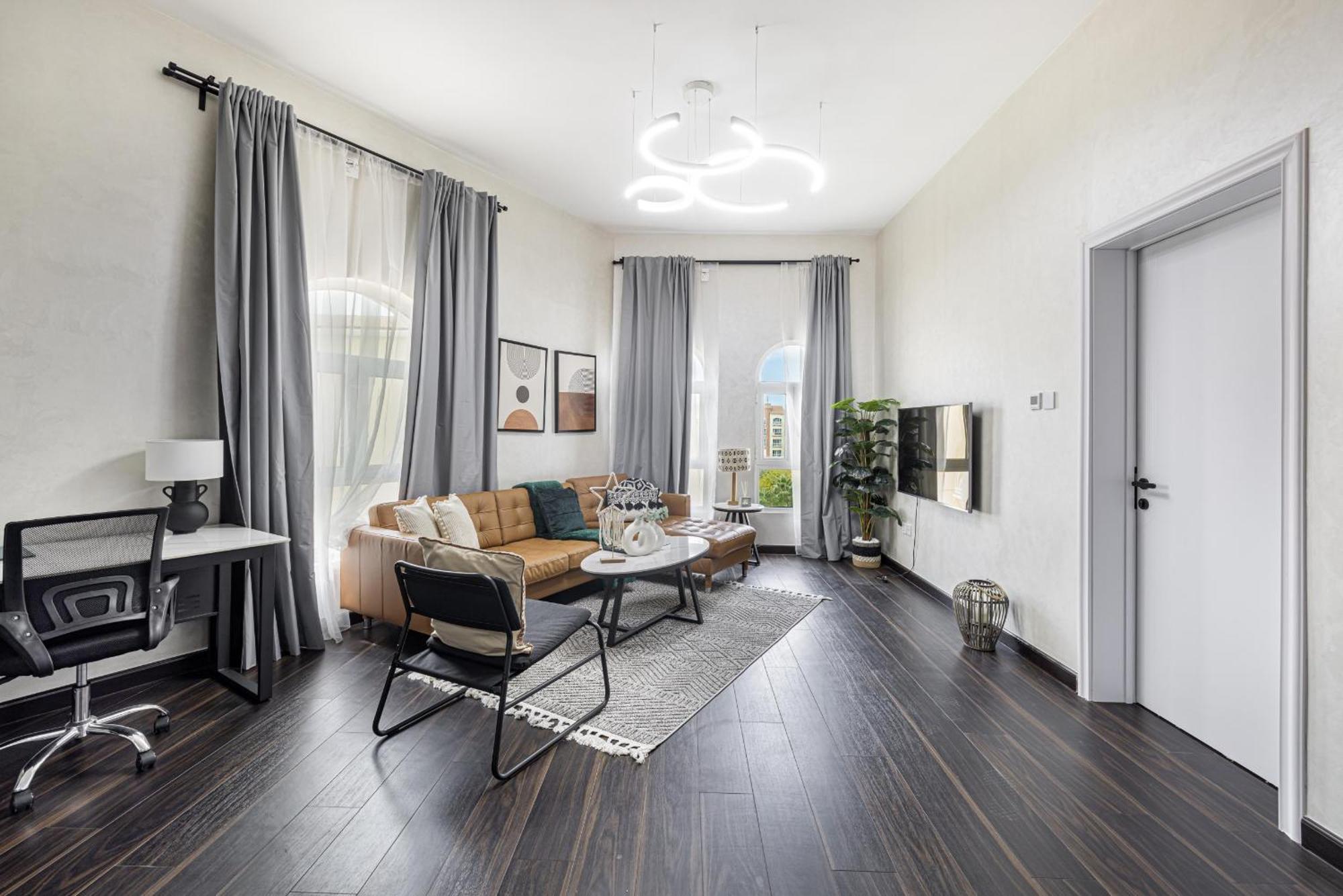 Cozy And Spacious Apartment- 5min Walk To Metro * Dubai