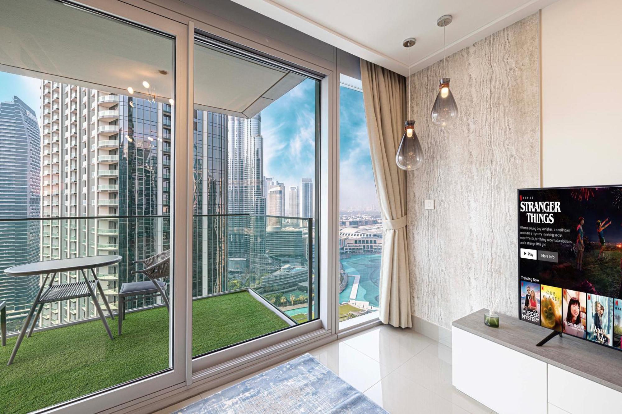 Smartstay At Opera Grand - Stunning Burj Khalifa Views - Brand New Luxury Residences * Dubai