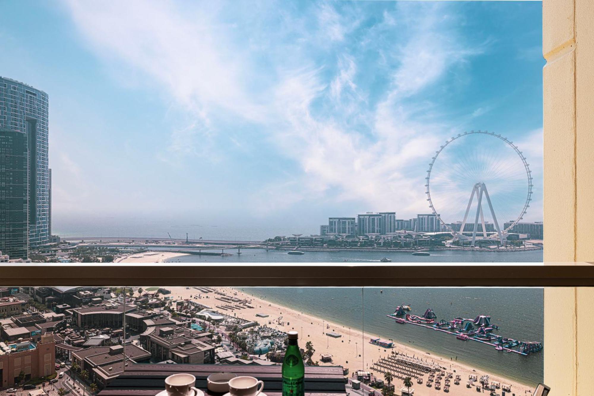 Daire Eye & Sea View, 1-min Walk To Jbr Beach, Luxurious Retreat! Dubai