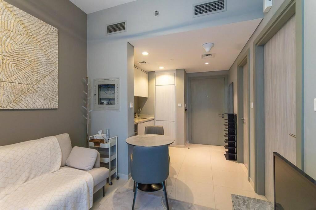 Convenient Location L Large Balcony L Great Pool * Dubai