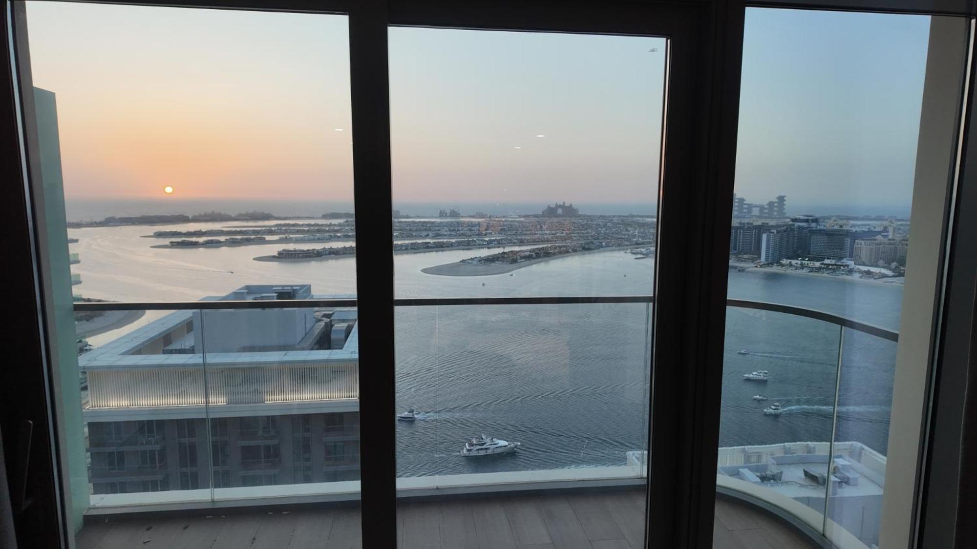 Luxurious Beachfront With Atlantis And Palm Jumeira Views * Dubai