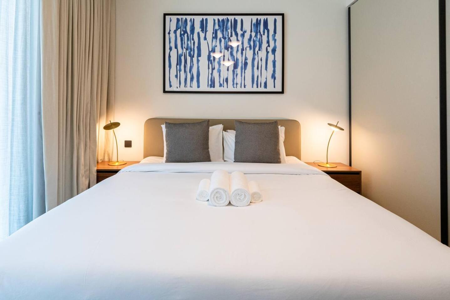 Private Access 1 Bedroom - Beachfront Apartment