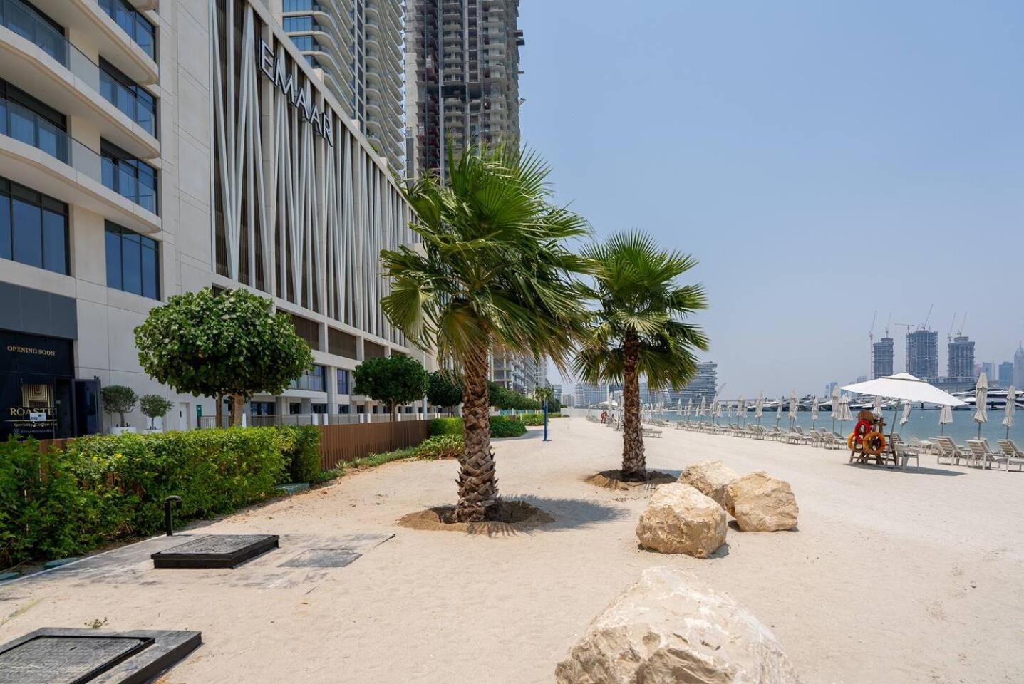 Private Access 1 Bedroom - Beachfront Apartment Dubai