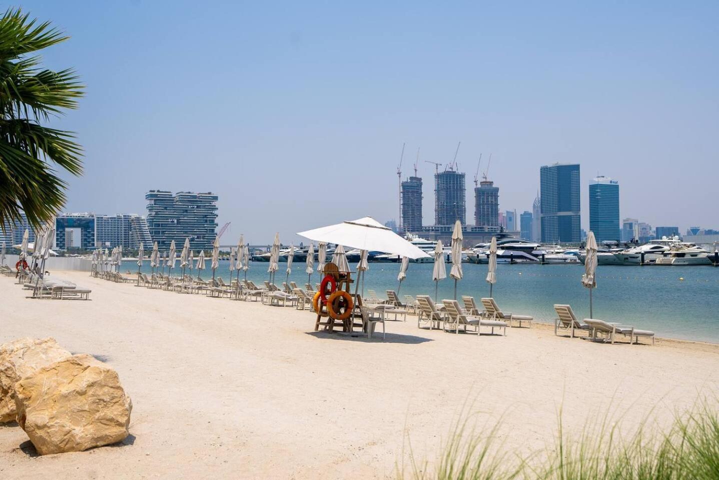 Private Access 1 Bedroom - Beachfront