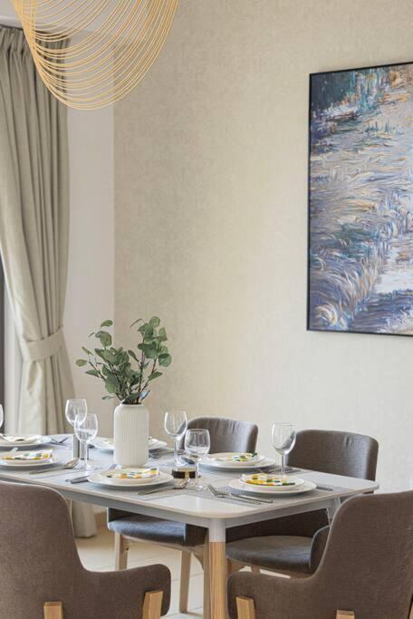 Daire Eye & Sea View, 1-min Walk To Jbr Beach, Luxurious Retreat! *