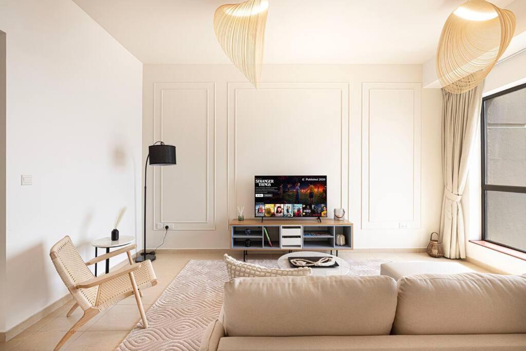 Daire Eye & Sea View, 1-min Walk To Jbr Beach, Luxurious Retreat! *