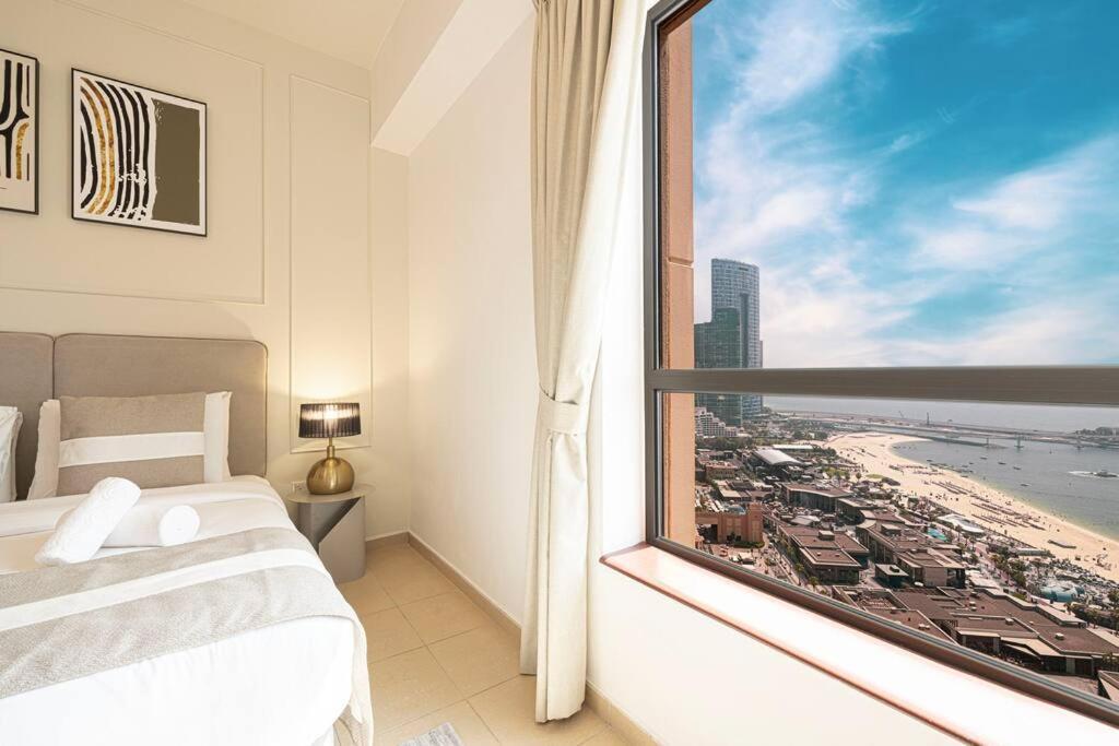 Daire Eye & Sea View, 1-min Walk To Jbr Beach, Luxurious Retreat! *