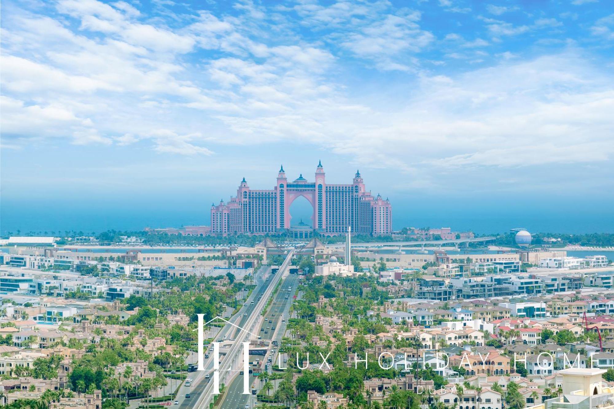 Lux Iconic Views At The Palm Tower 3 Dubai