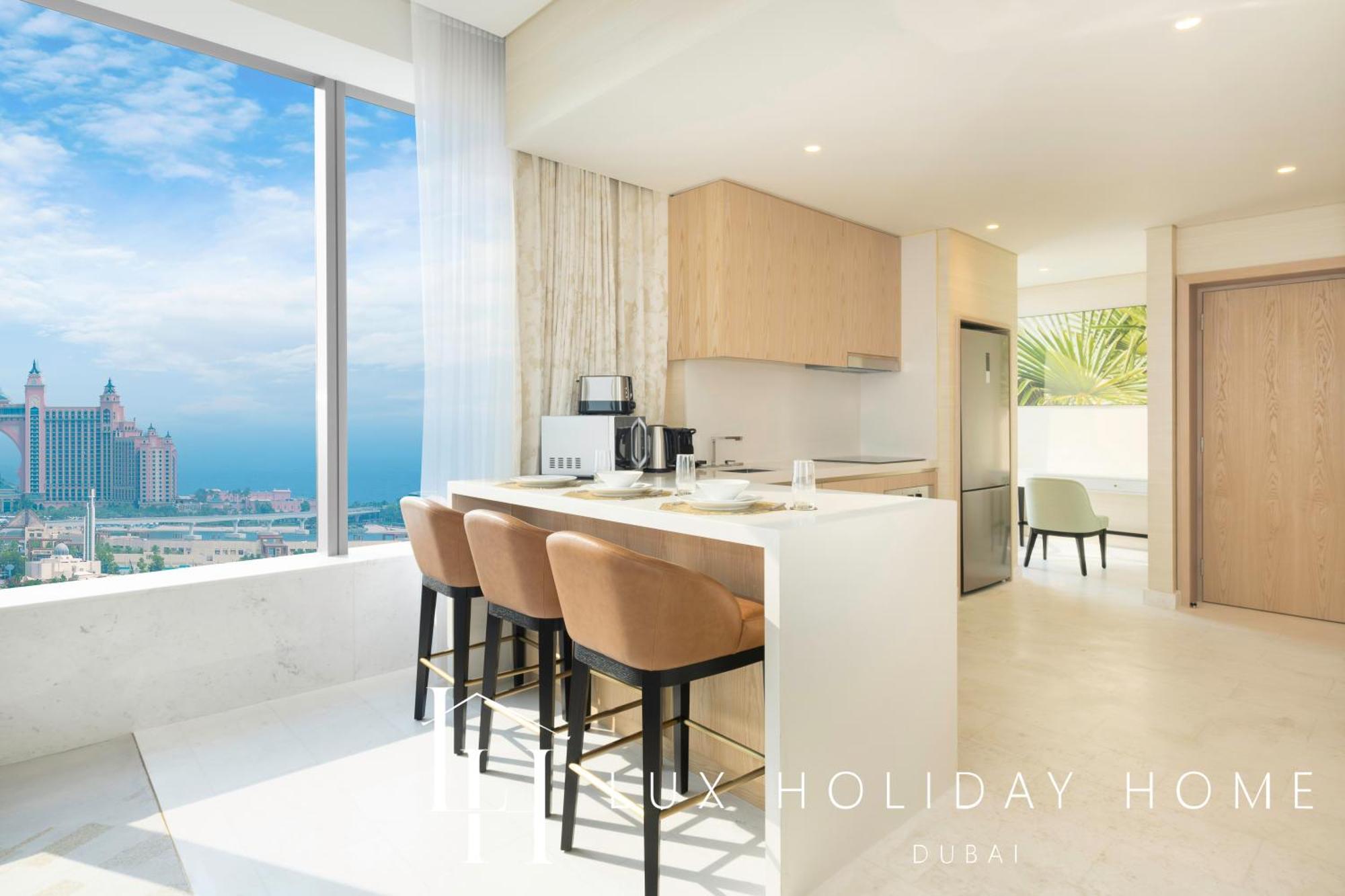 Lux Iconic Views At The Palm Tower 3 Apartment *