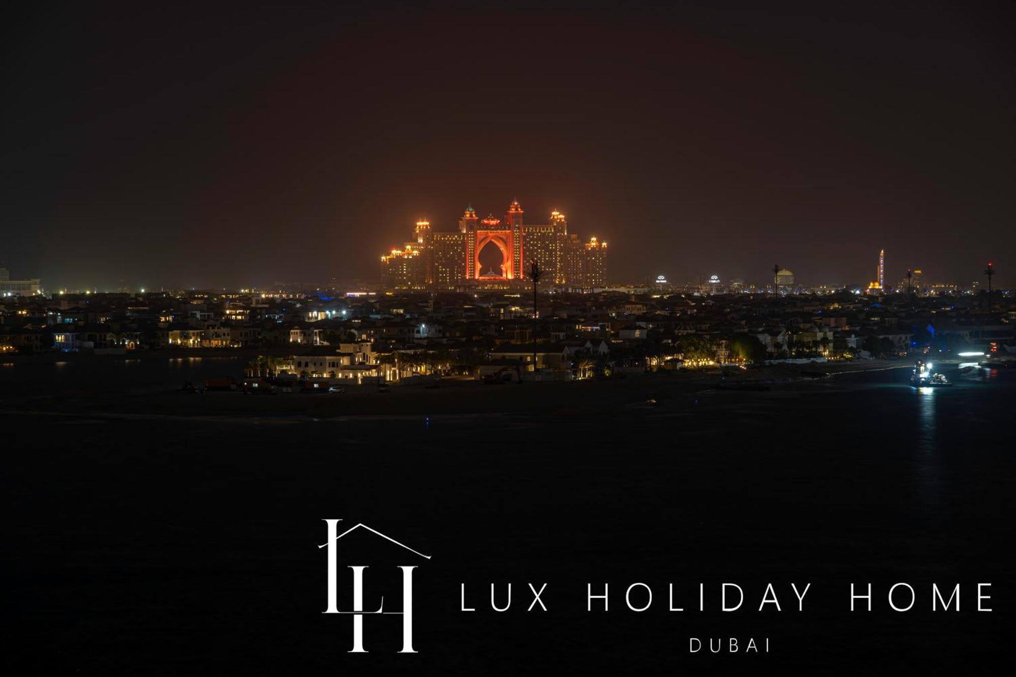 Lux Iconic Views At The Palm Tower 3 Apartment Dubai
