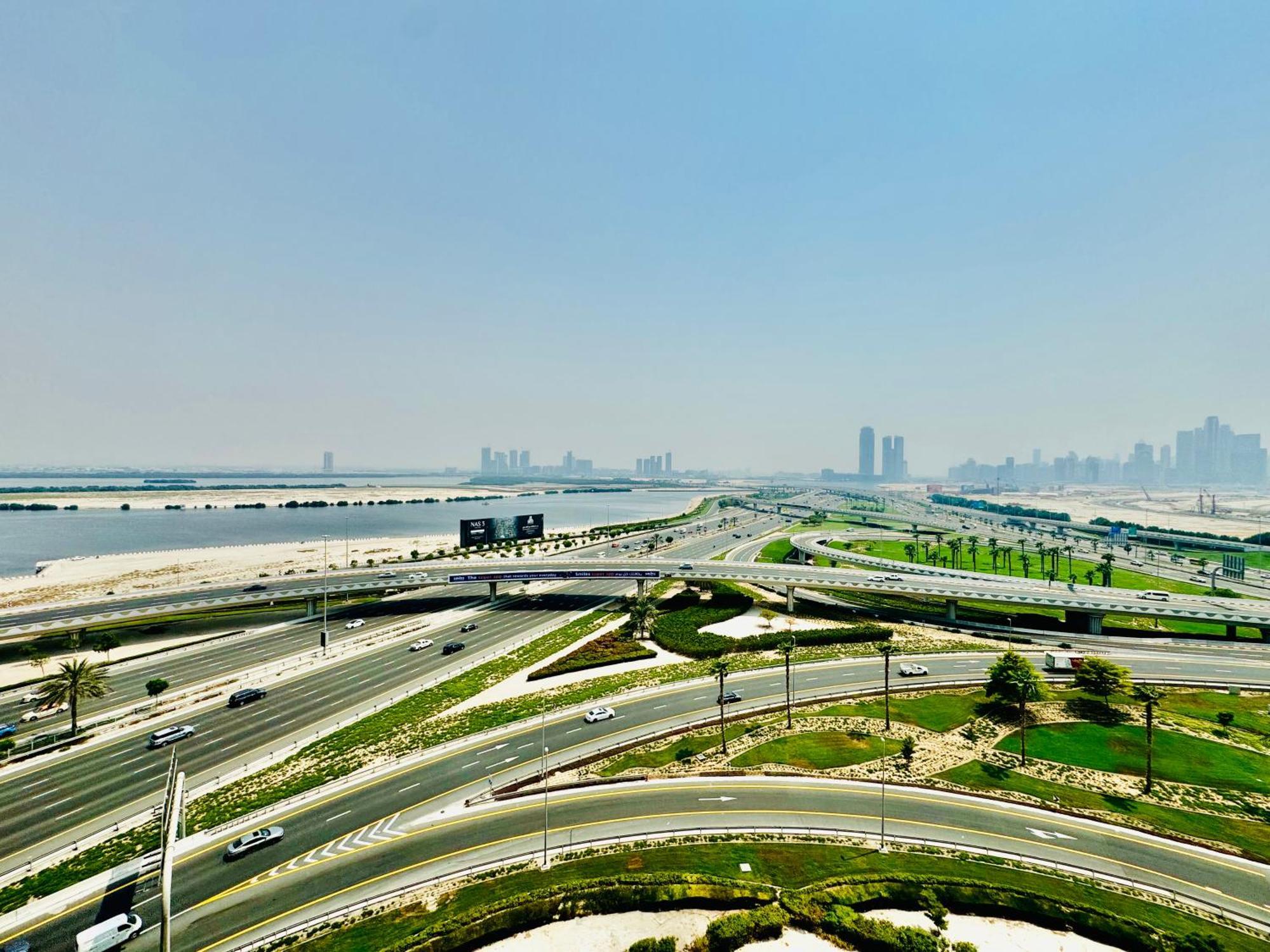 Venduras - Skyline View Farhad Azizi Al Jaddaf