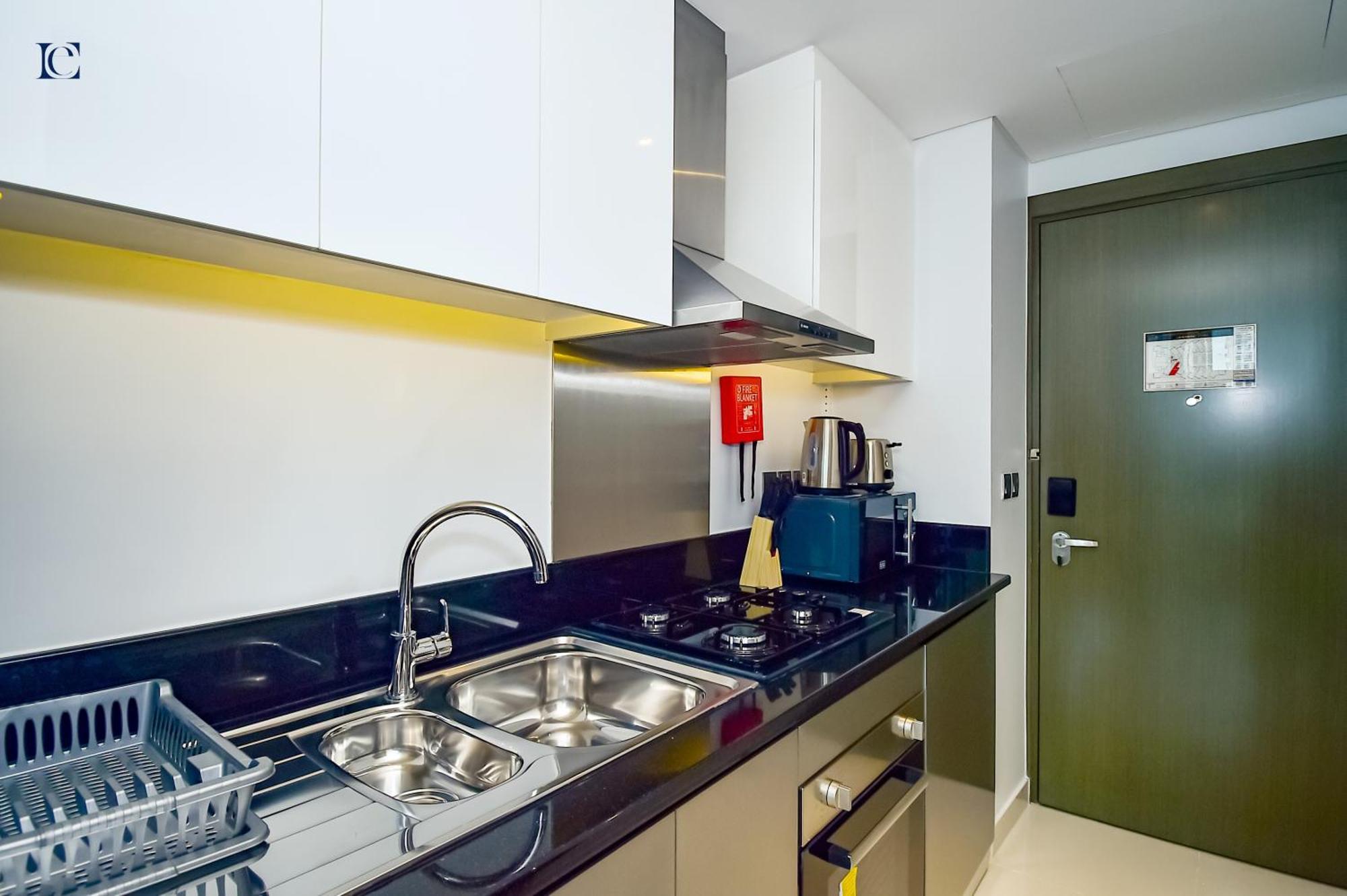 Apartment Luxury Escapes - Damac Maison Prive - Canal View Apts - Near Mall *