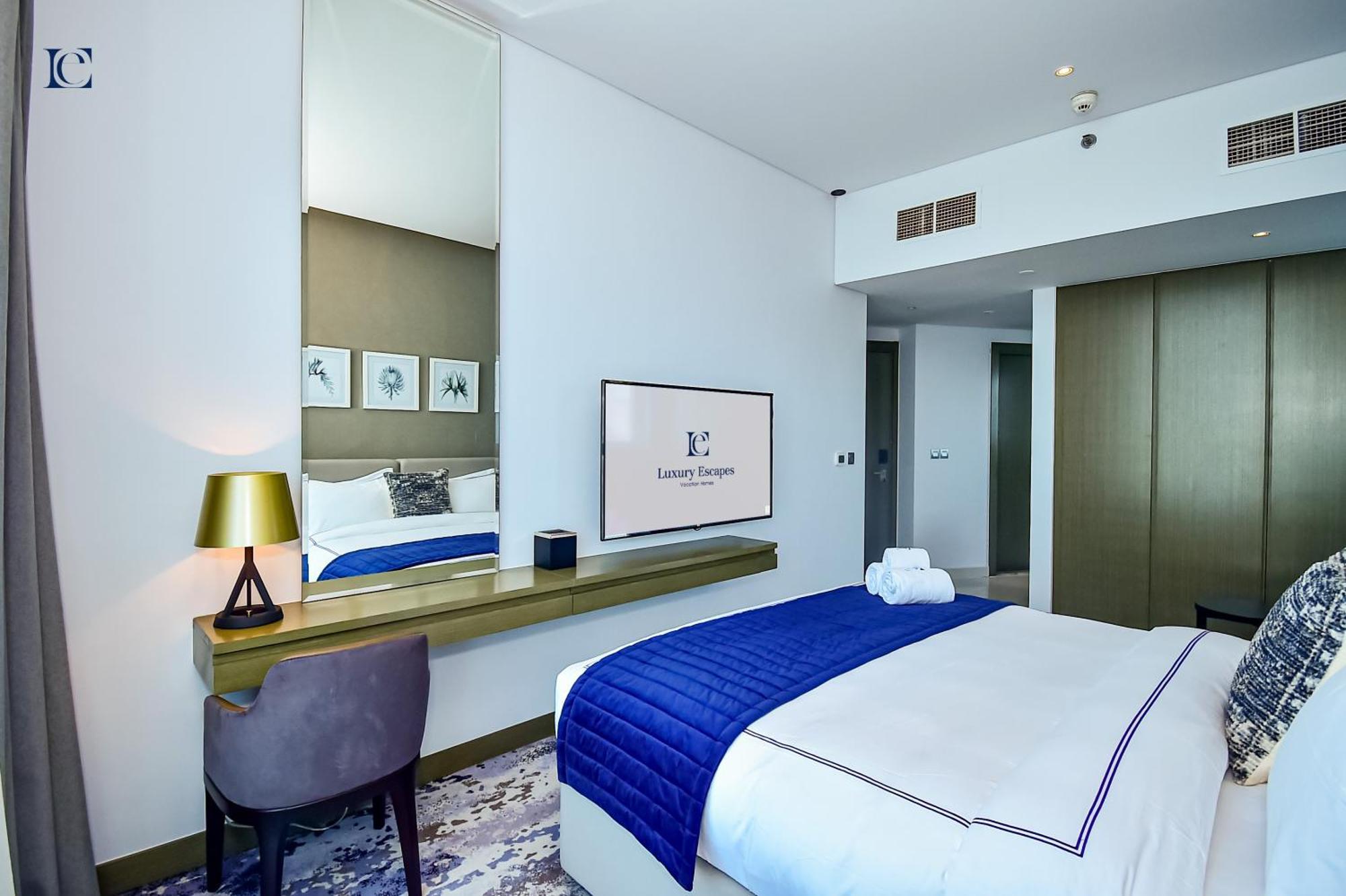 Luxury Escapes - Damac Maison Prive - Canal View Apts - Near Mall Dubai