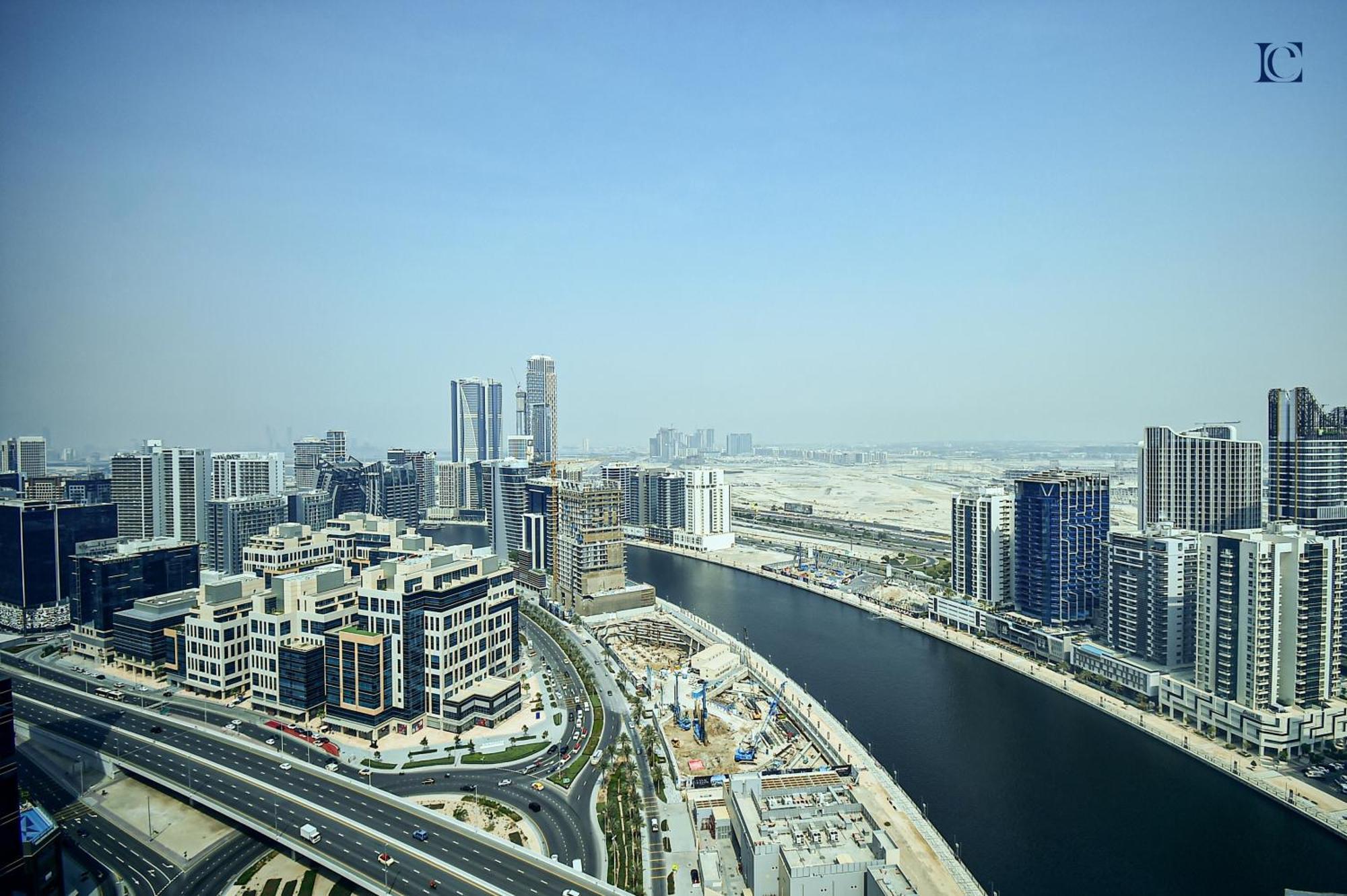 Luxury Escapes - Damac Maison Prive - Canal View Apts - Near Mall Apartment *
