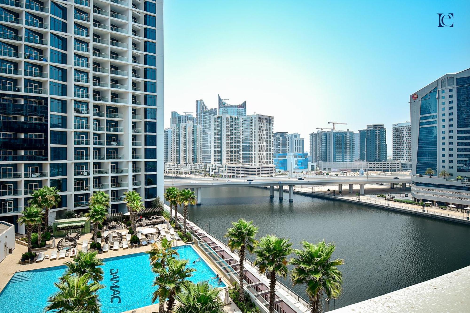 Luxury Escapes - Damac Maison Prive - Canal View Apts - Near Mall *