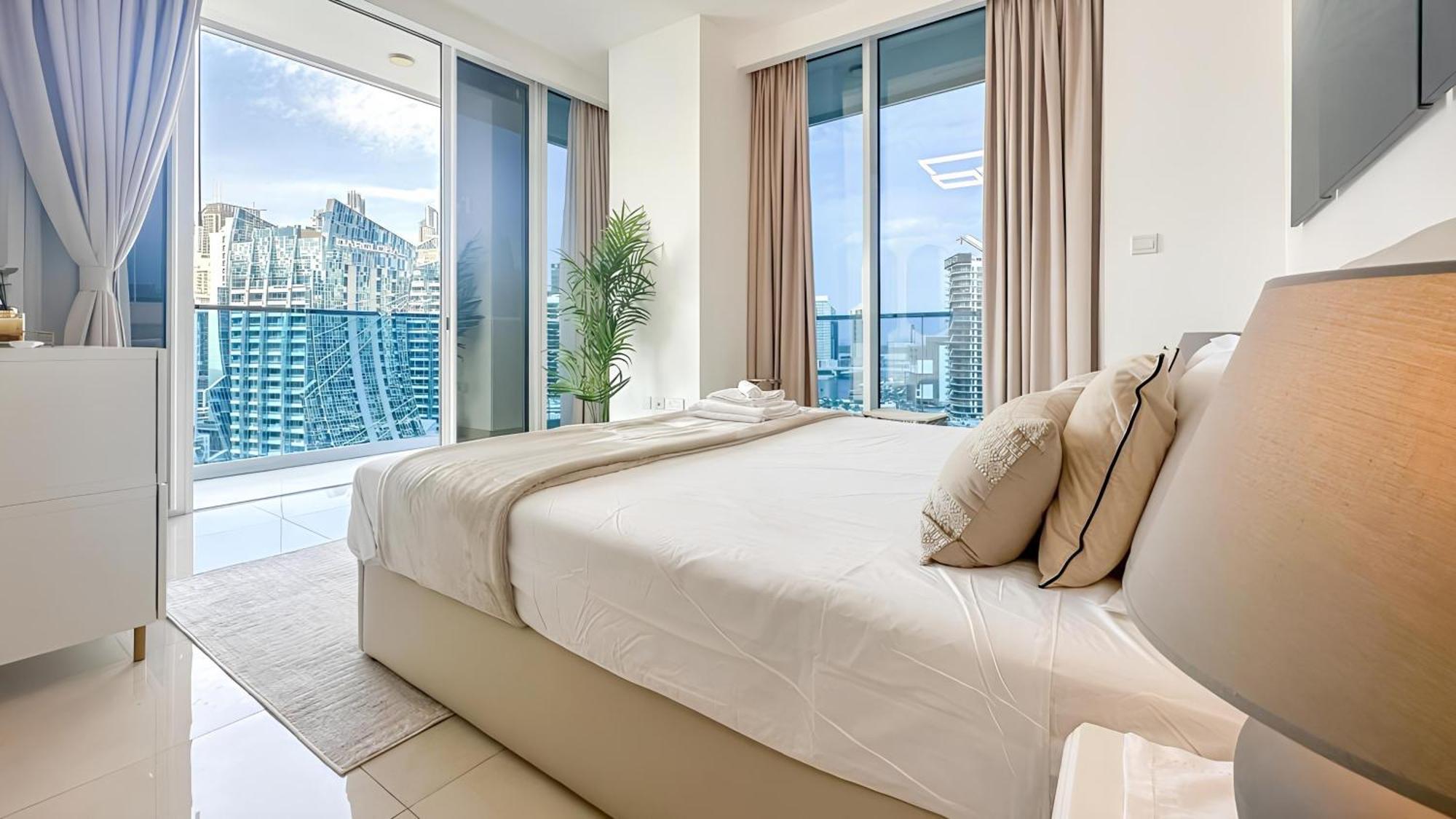 Spacious 2bdr Canal And Partial Burj Khalifa Views, Business Bay Apartment