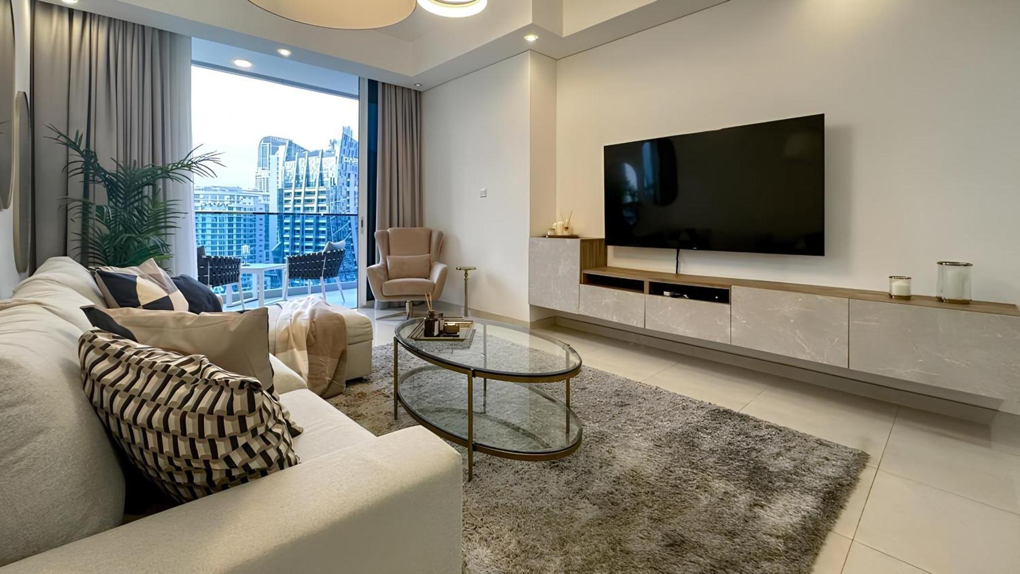 Spacious 2bdr Canal And Partial Burj Khalifa Views, Business Bay * Dubai