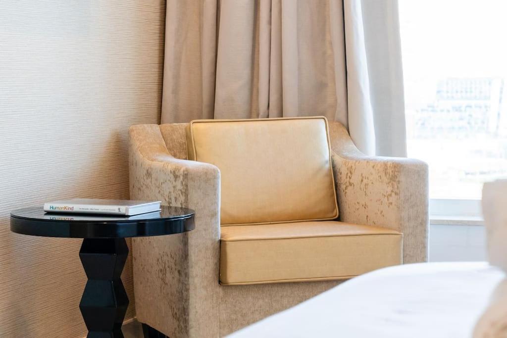 Canal View L L Great Amenities Dubai