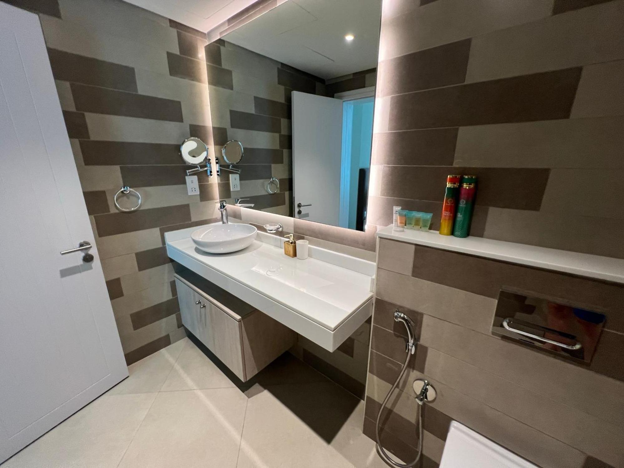 Daire Sevenpalm 2br Seaview Rooftoppool Privbeach
