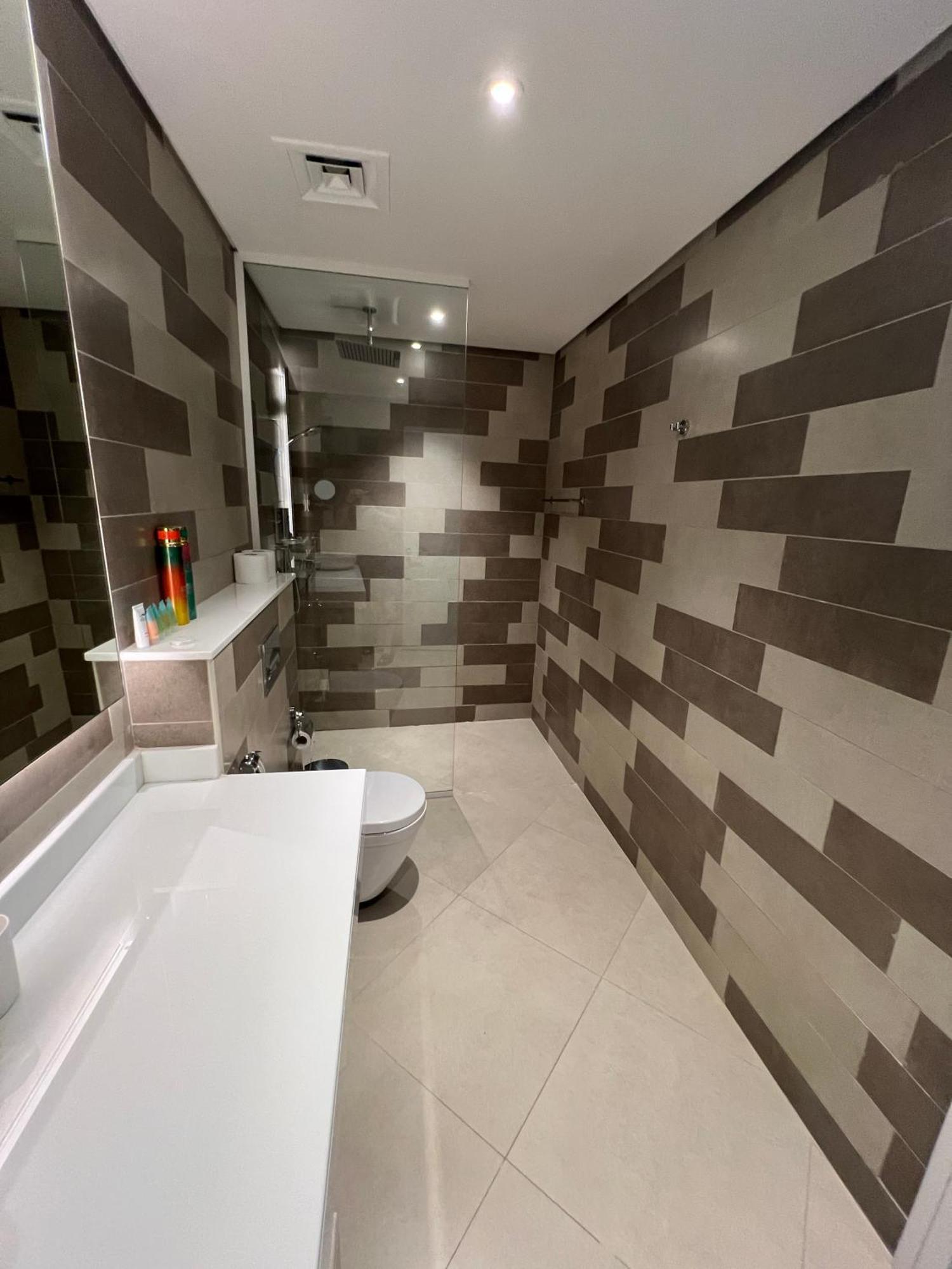 Sevenpalm 2br Seaview Rooftoppool Privbeach Daire Dubai