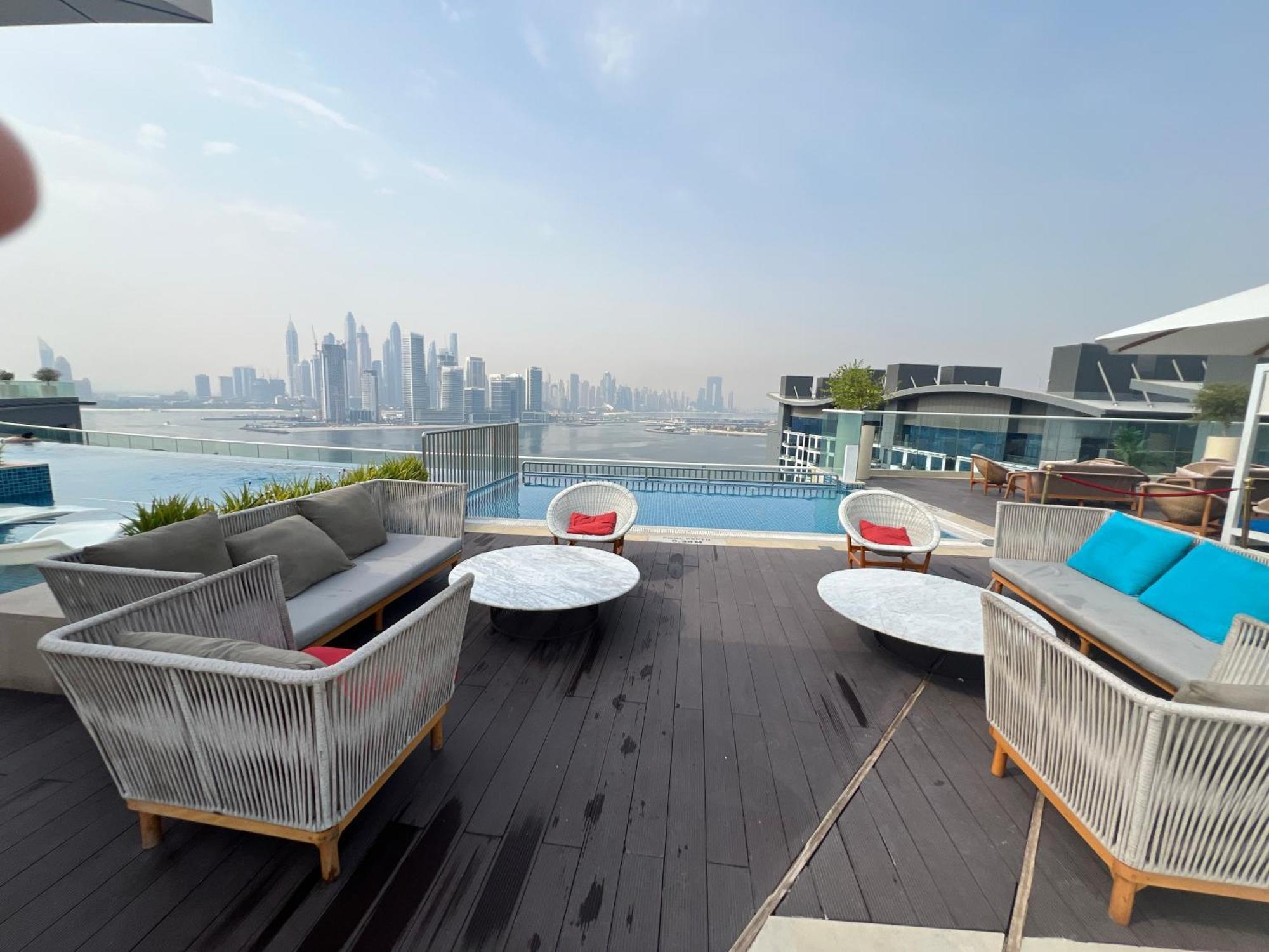 Daire Sevenpalm 2br Seaview Rooftoppool Privbeach Dubai