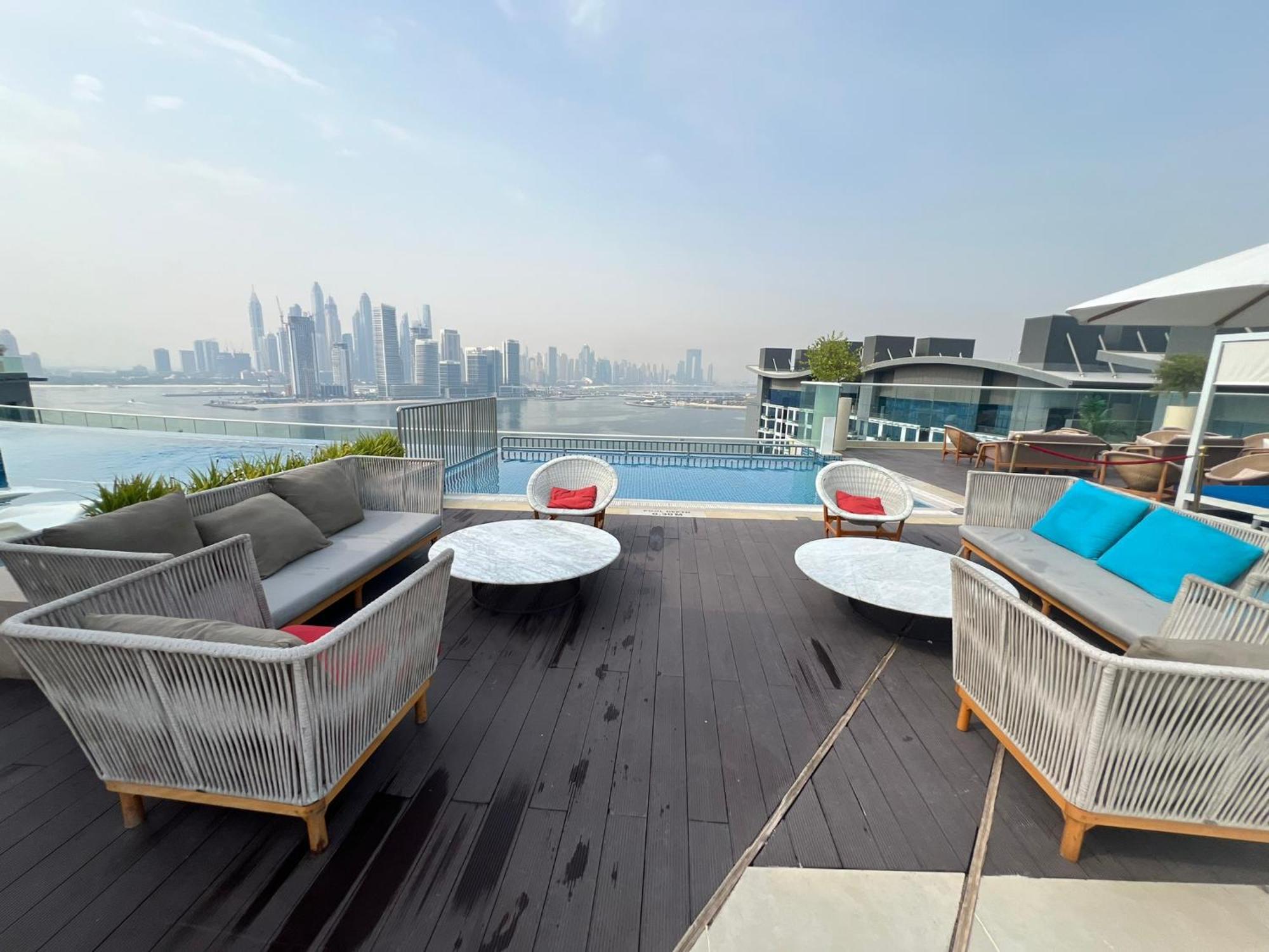 Daire Sevenpalm 2br Seaview Rooftoppool Privbeach Dubai