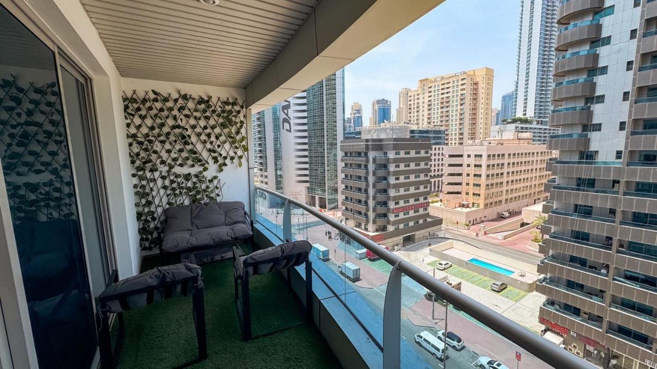 Apartment Marina - 1bhk Modish *