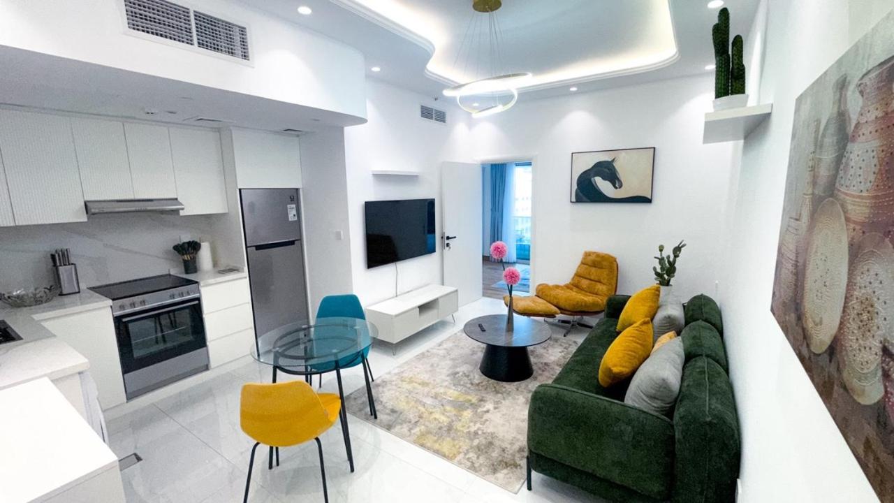 Marina - 1bhk Modish *