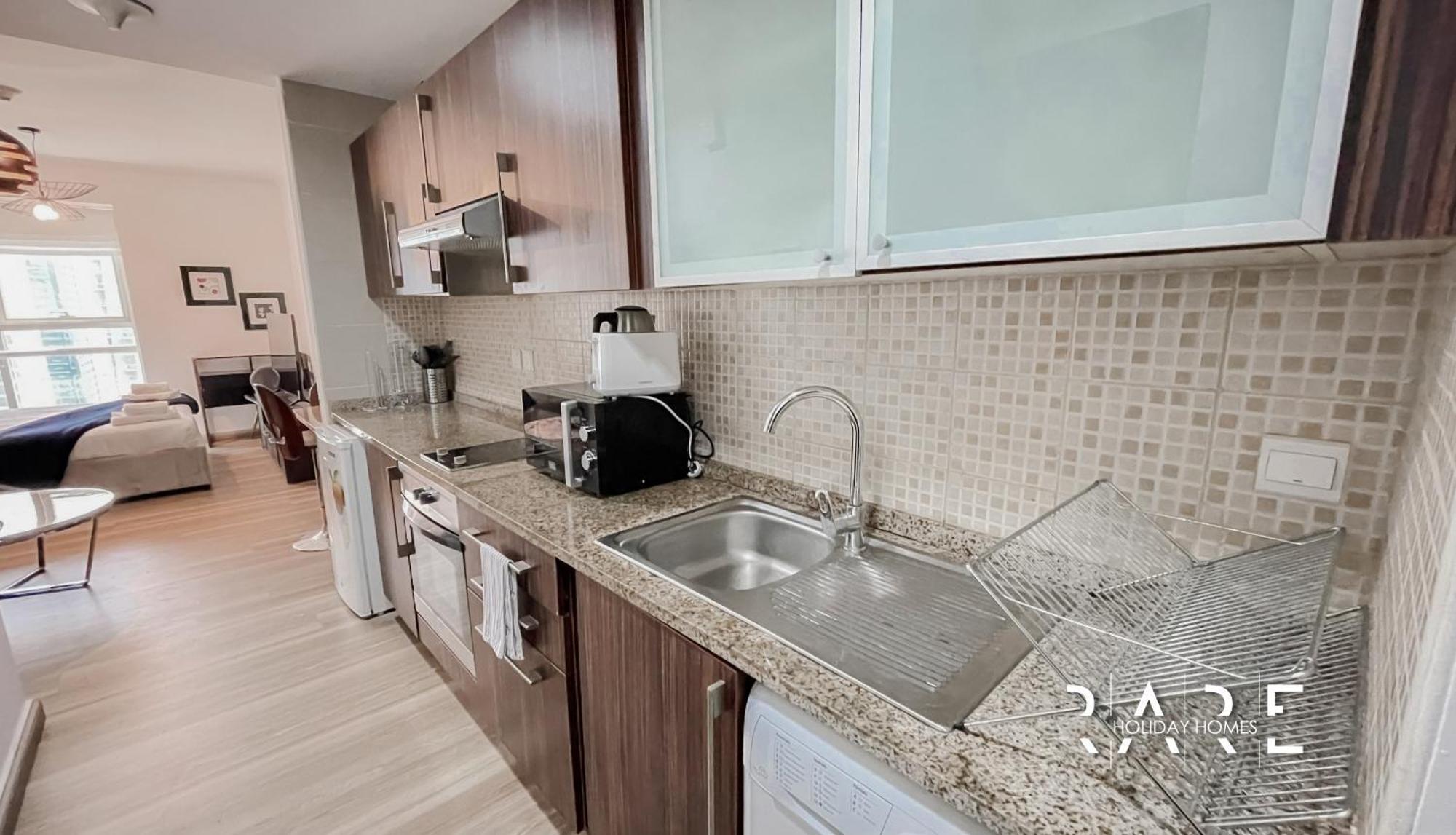 Rare Homes - Goldcrest Executive - R3012 - Jumeirah Towers Apartment Dubai