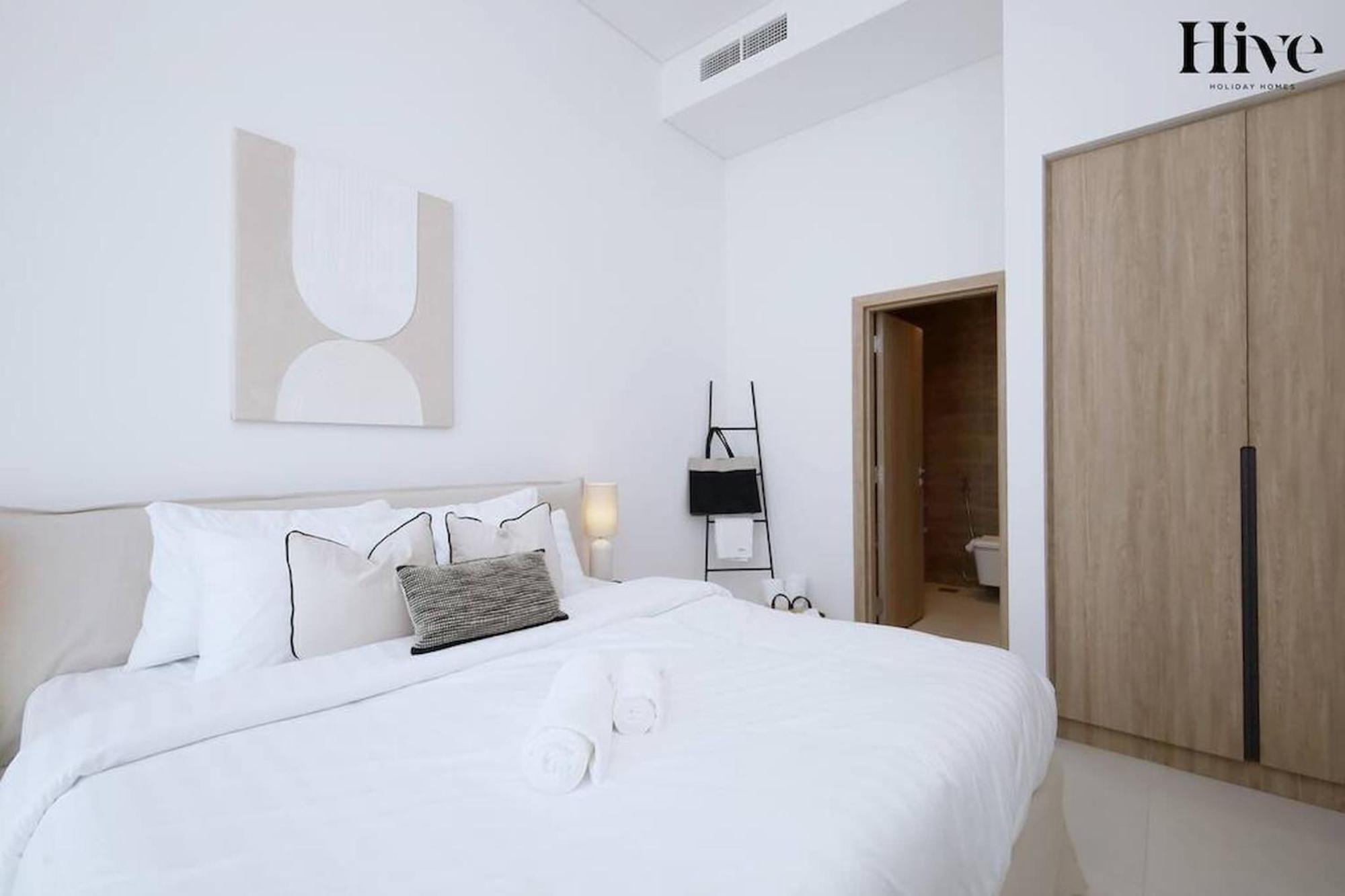 7 By Aurora 206 Apartment Dubai