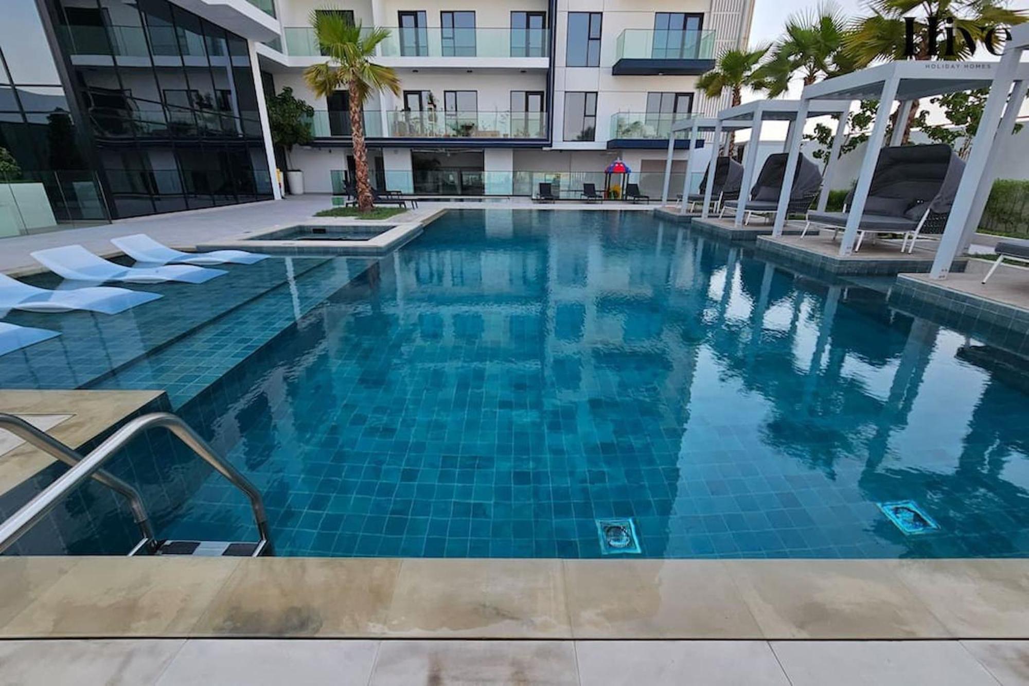 7 By Aurora 205 Apartment Dubai