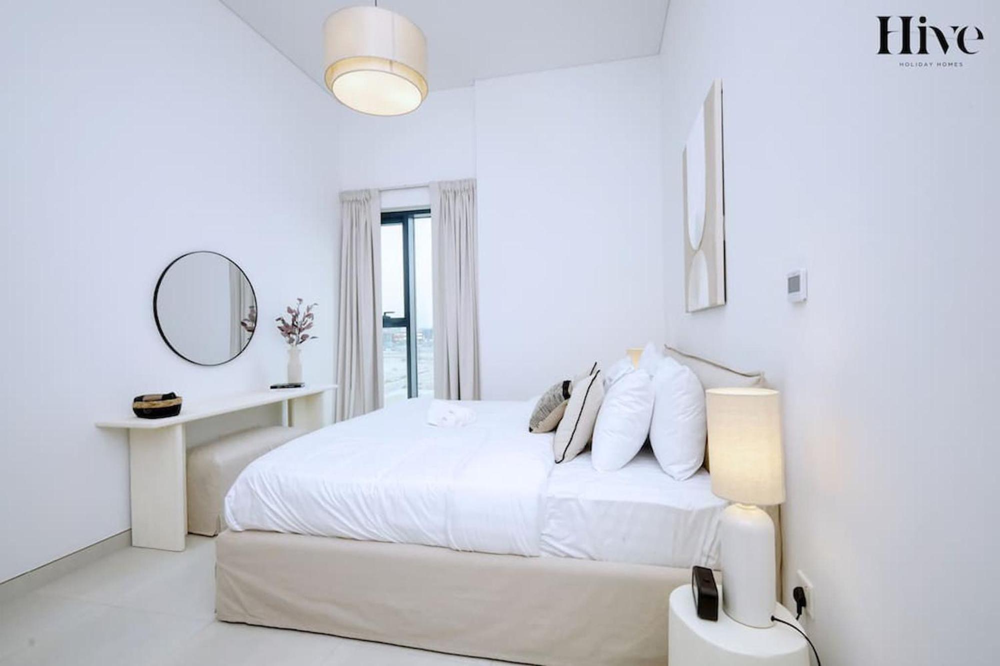 7 By Aurora 205 Apartment Dubai