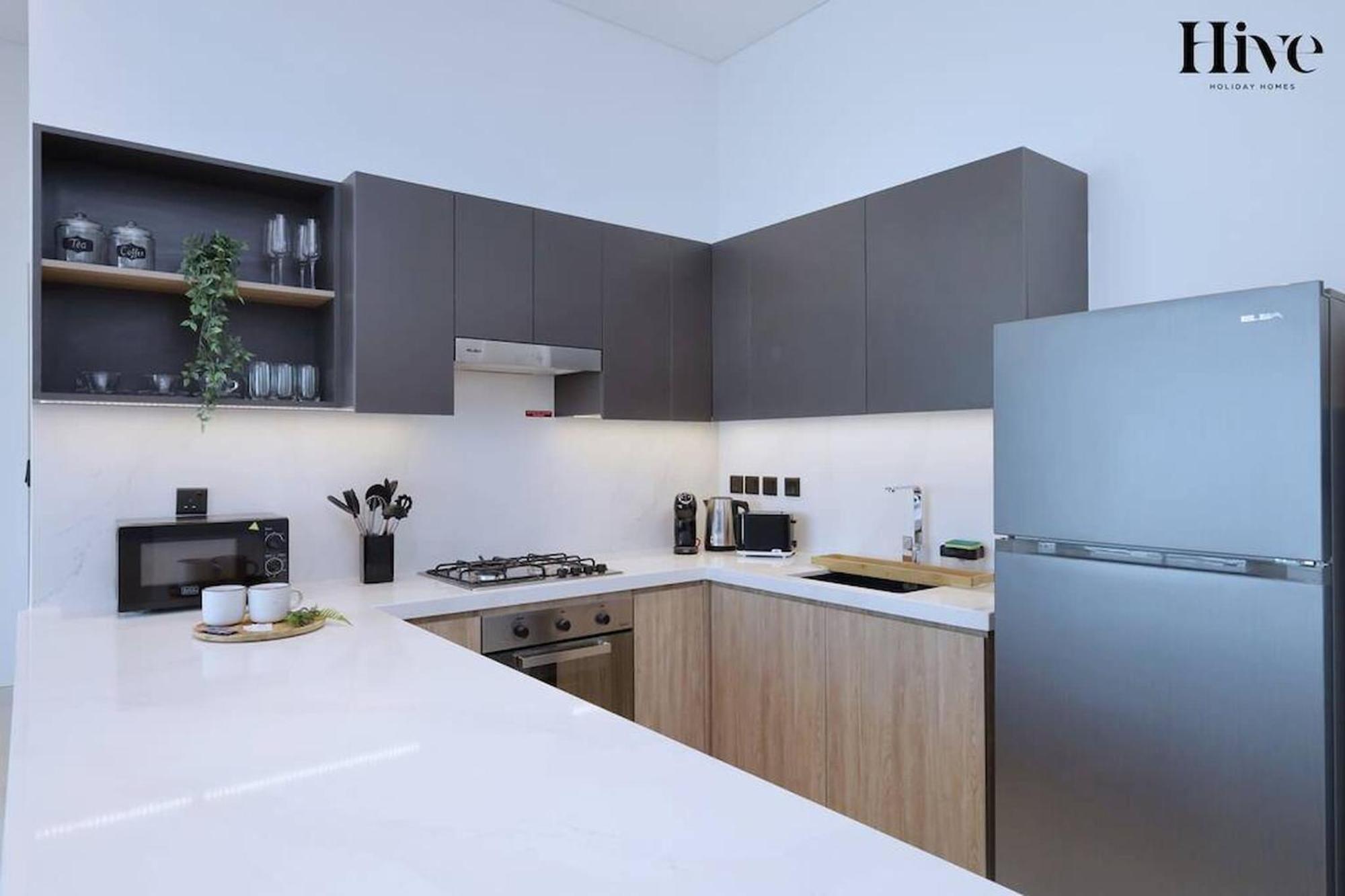 7 By Aurora 211 Apartment