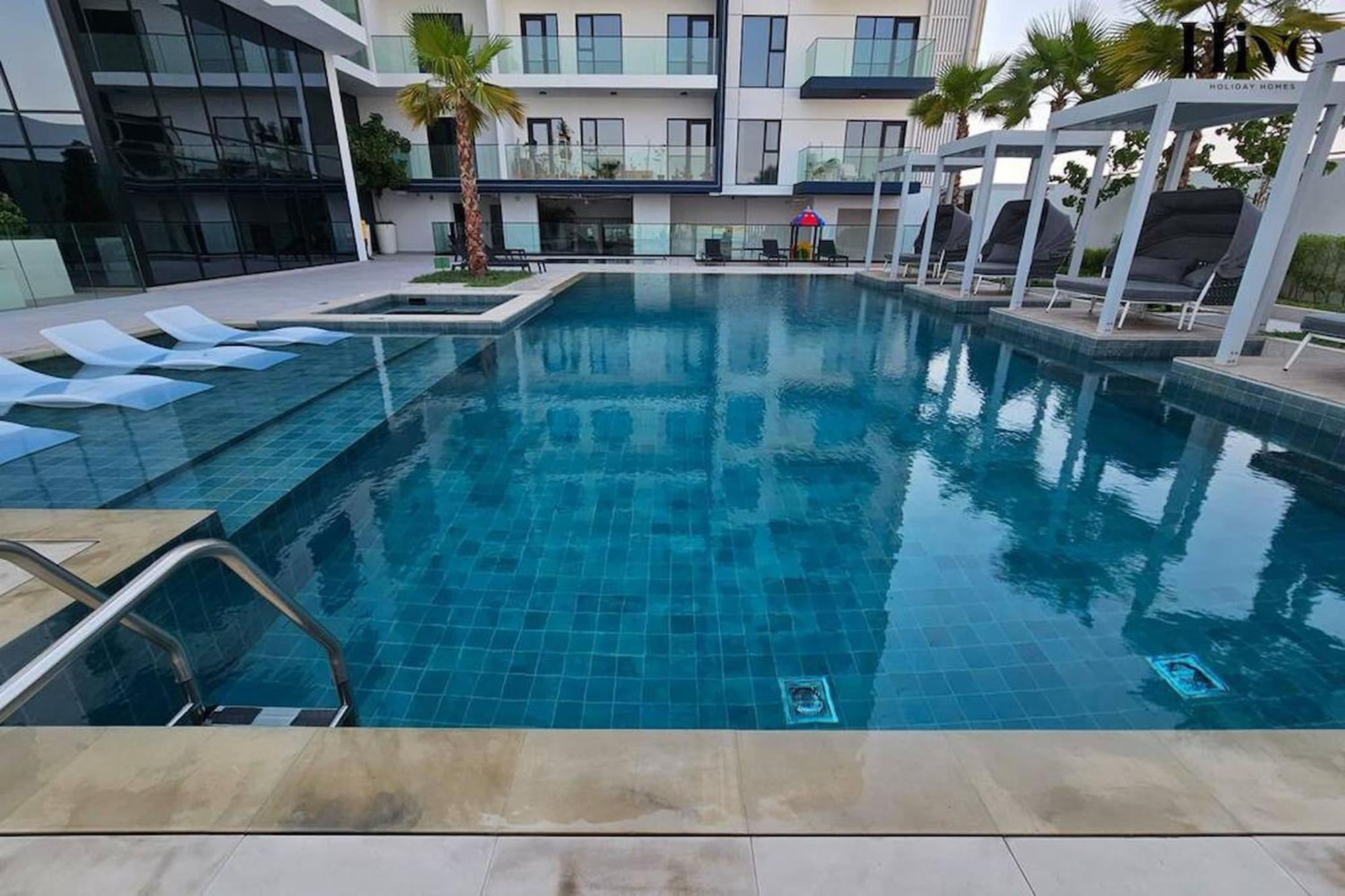 7 By Aurora 106 Apartment Dubai