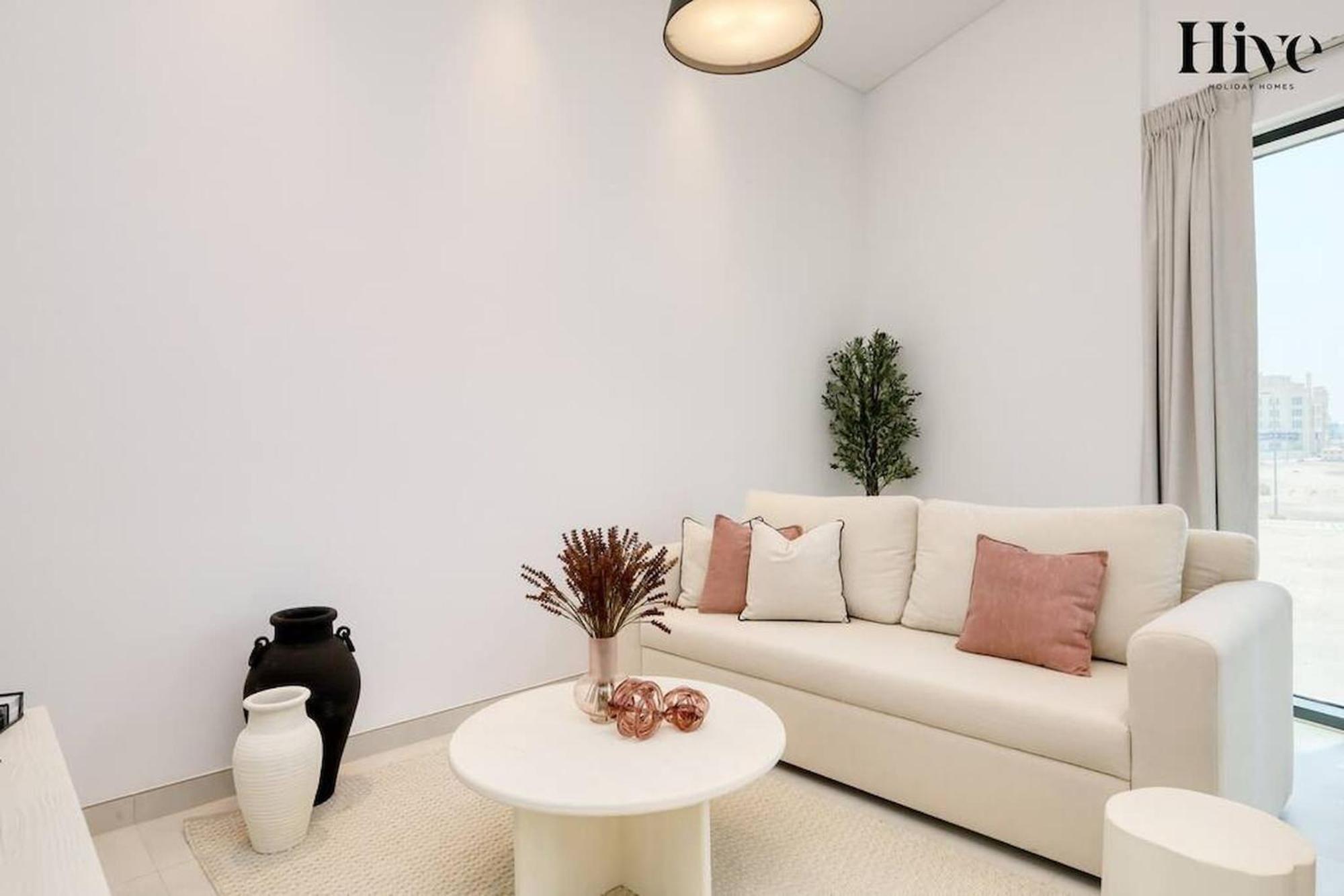 7 By Aurora 106 Apartment